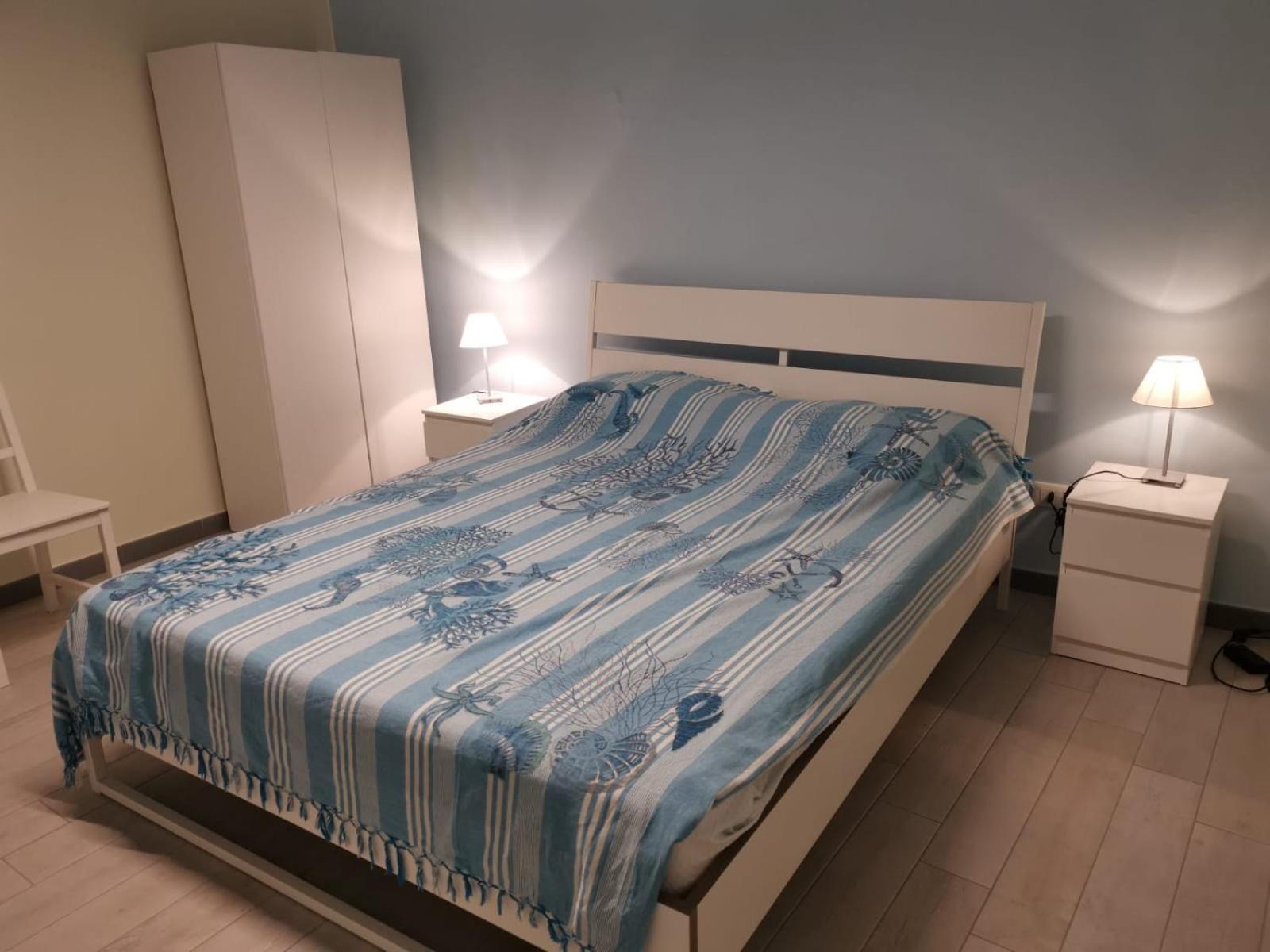One-Bedroom House photo 1