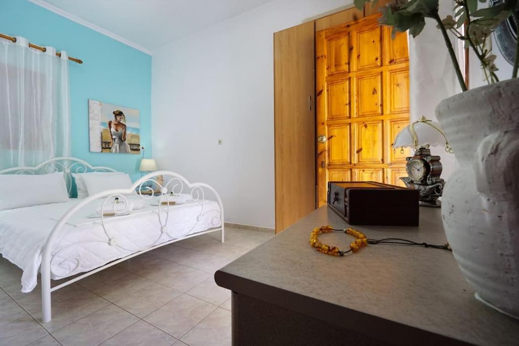 Three-Bedroom Villa photo 1