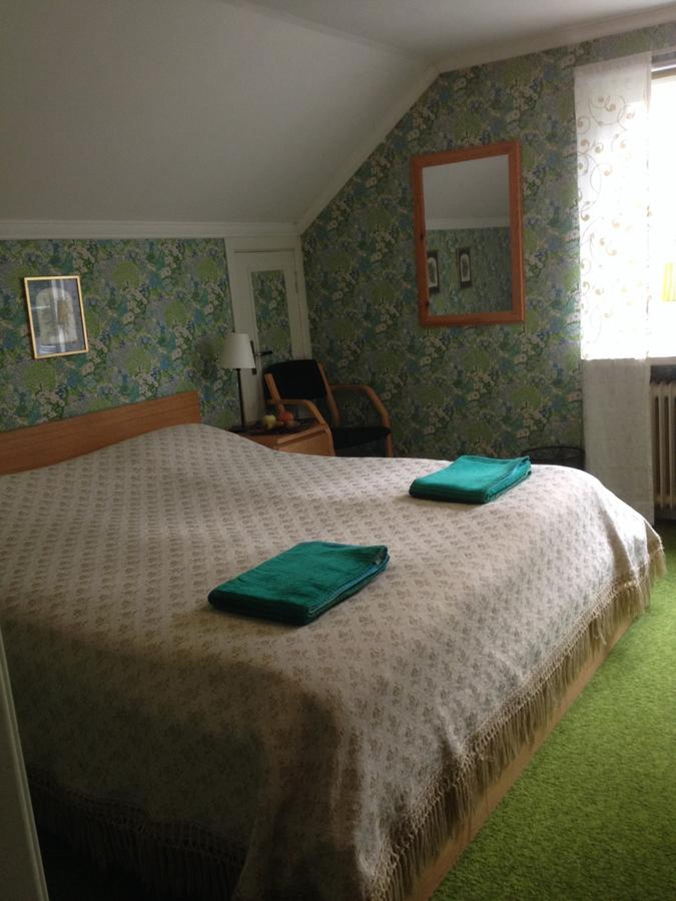 Family Room With Balcony photo 3