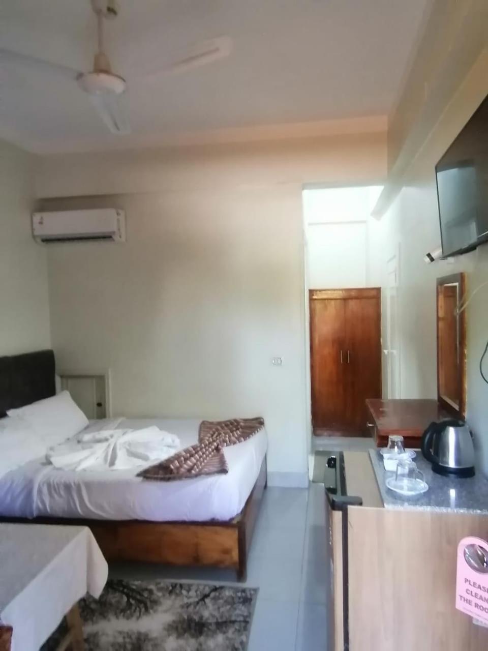 Superior King Room photo 2