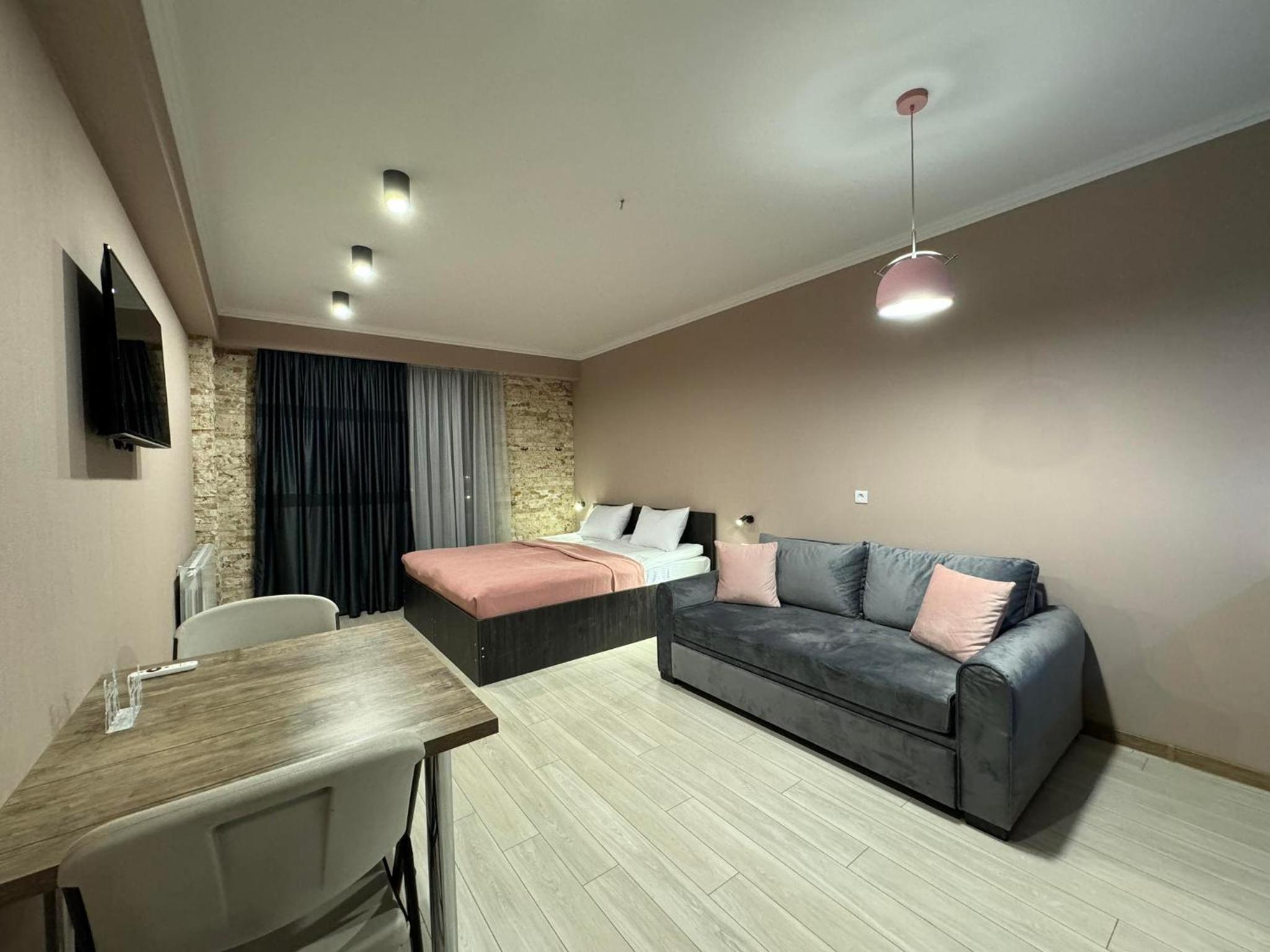 Apartment With Mountain View photo 2