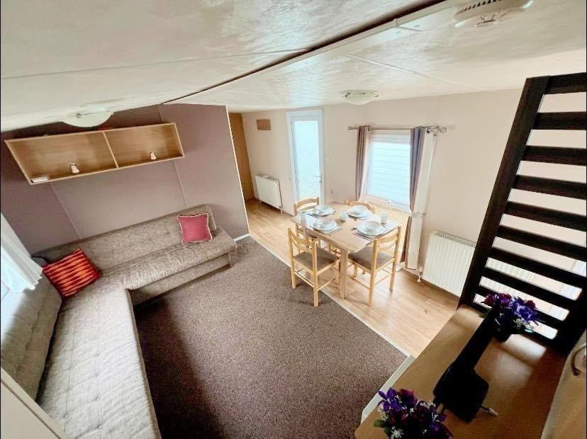 Three-Bedroom Chalet photo 1