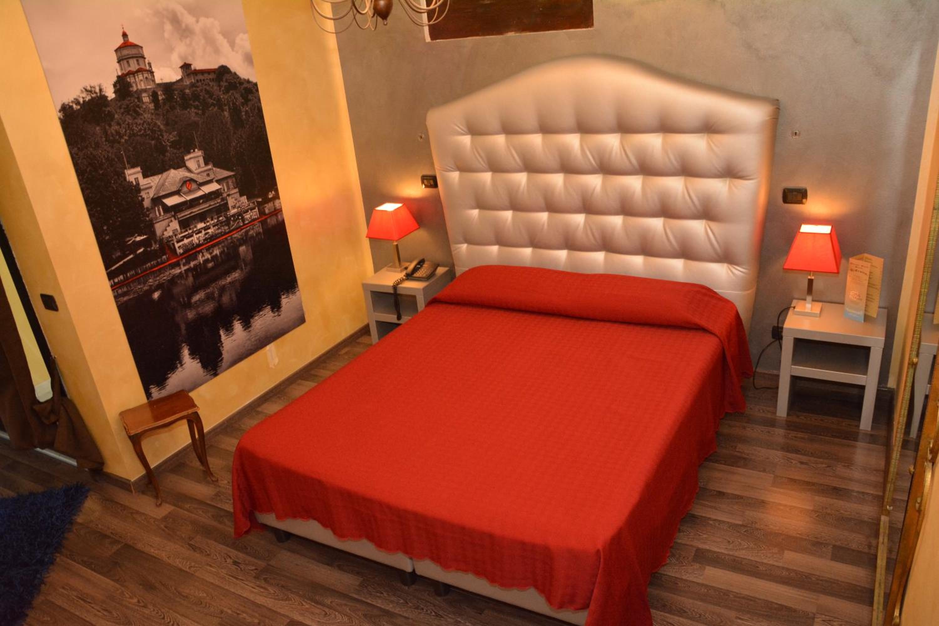 Deluxe Double Room - Photo 4