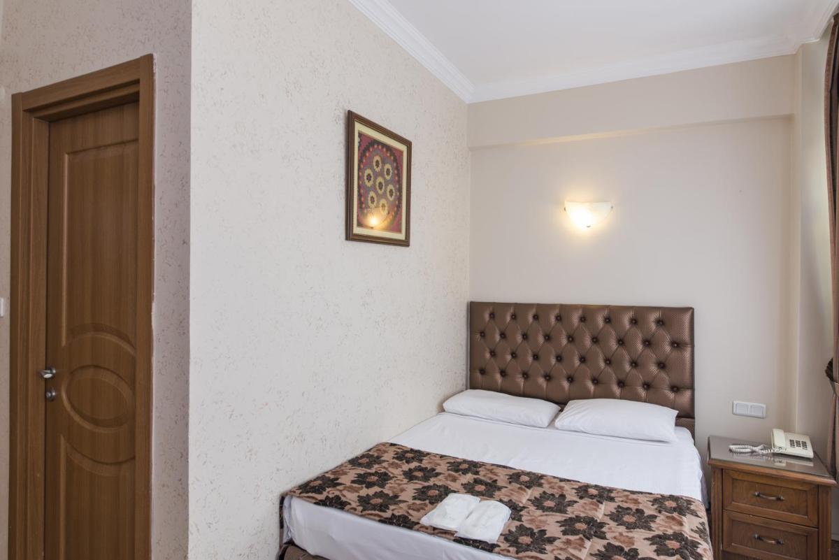 Standard Double Room photo 2
