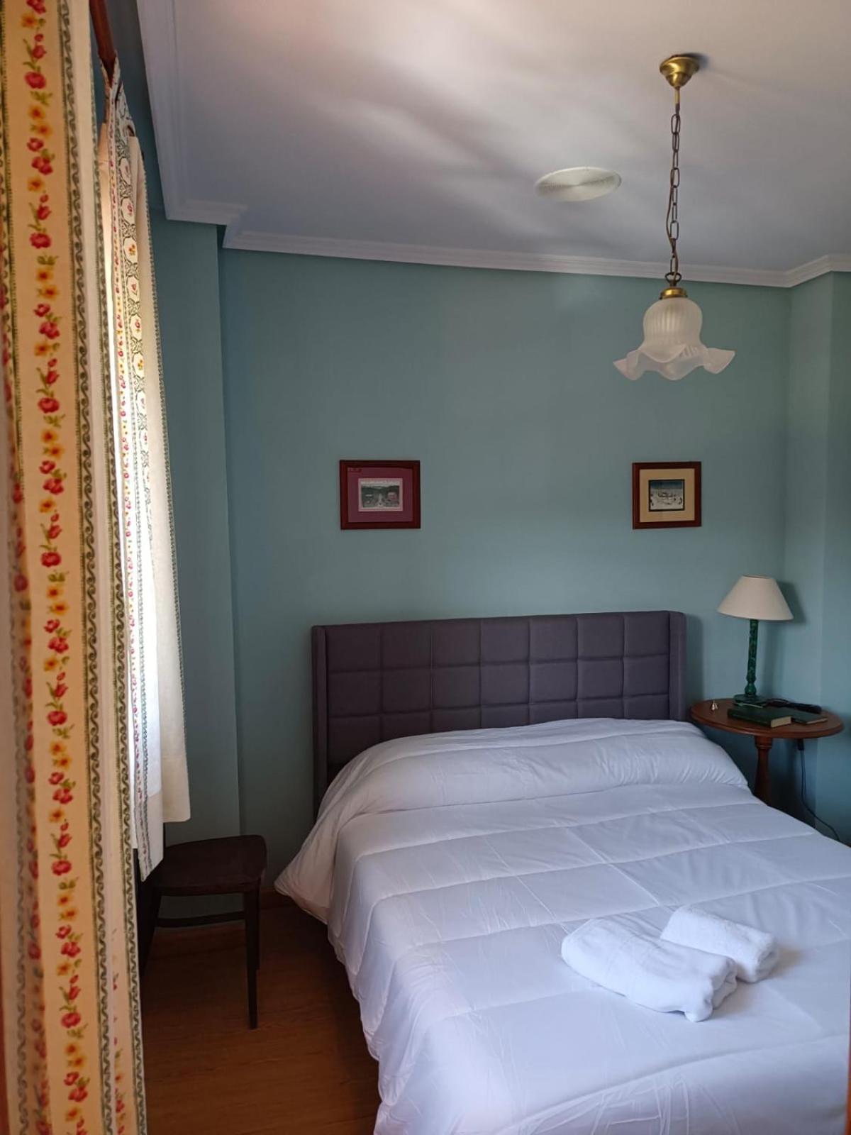 Queen Room - Photo 3