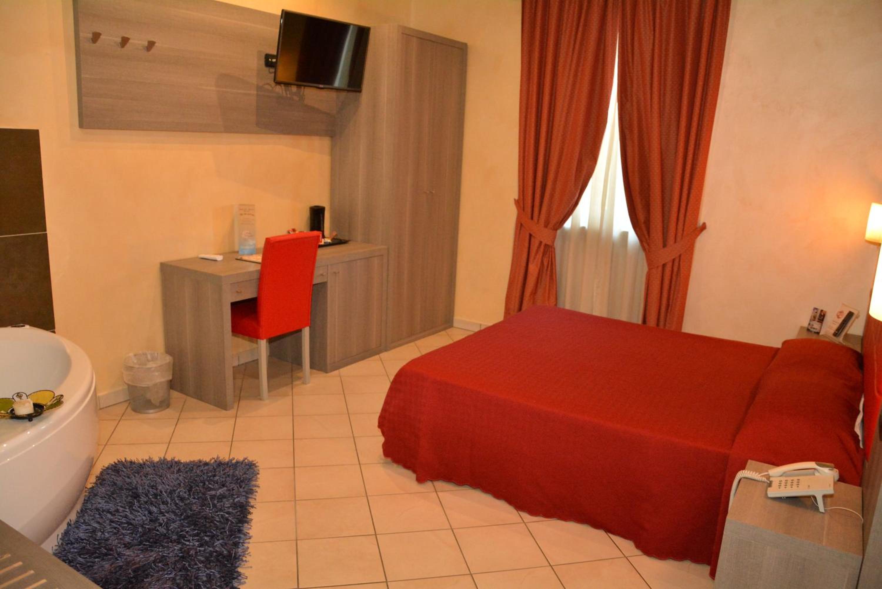 Deluxe Double Room - Photo 5