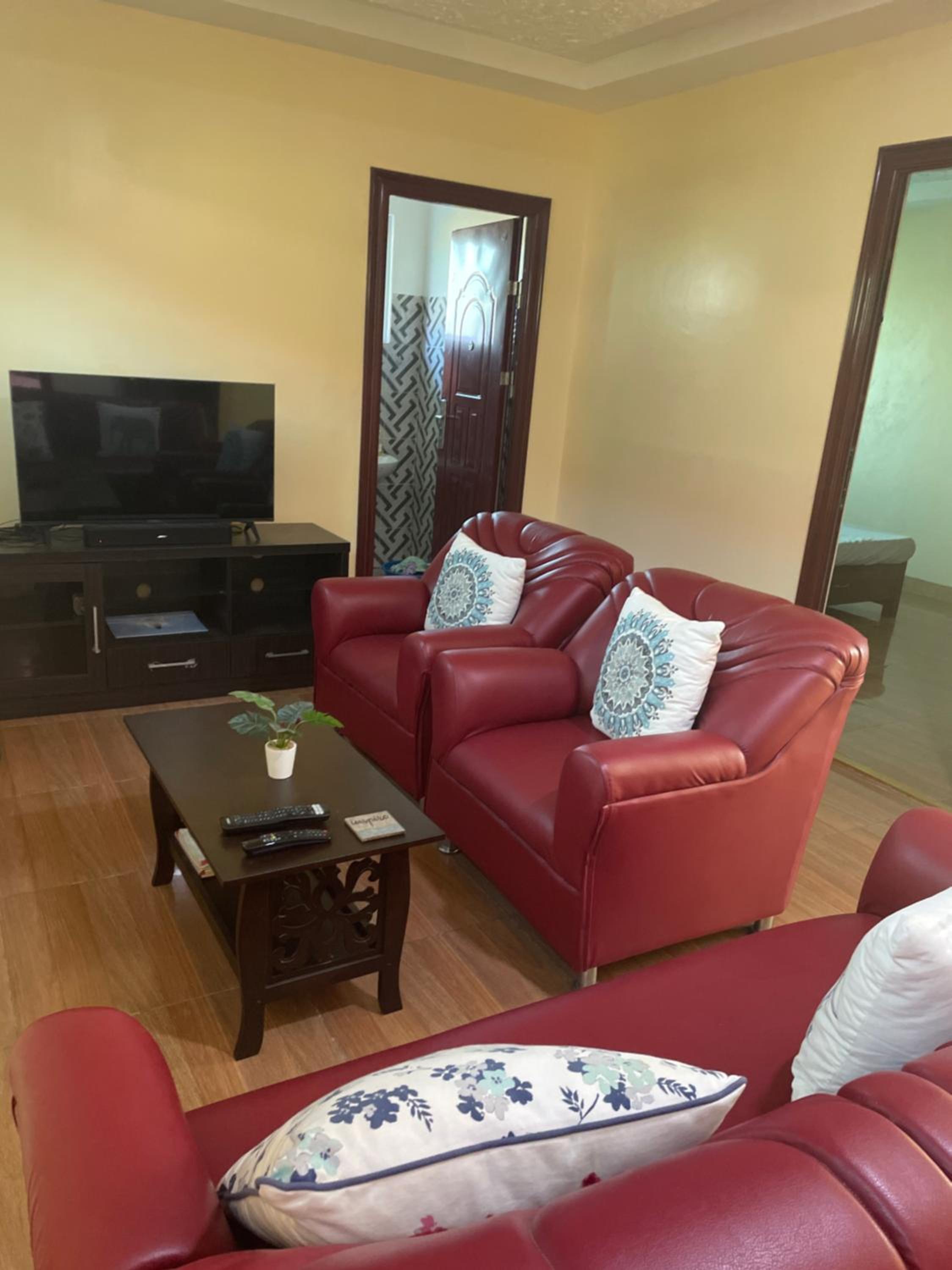 Four-Bedroom House photo 1
