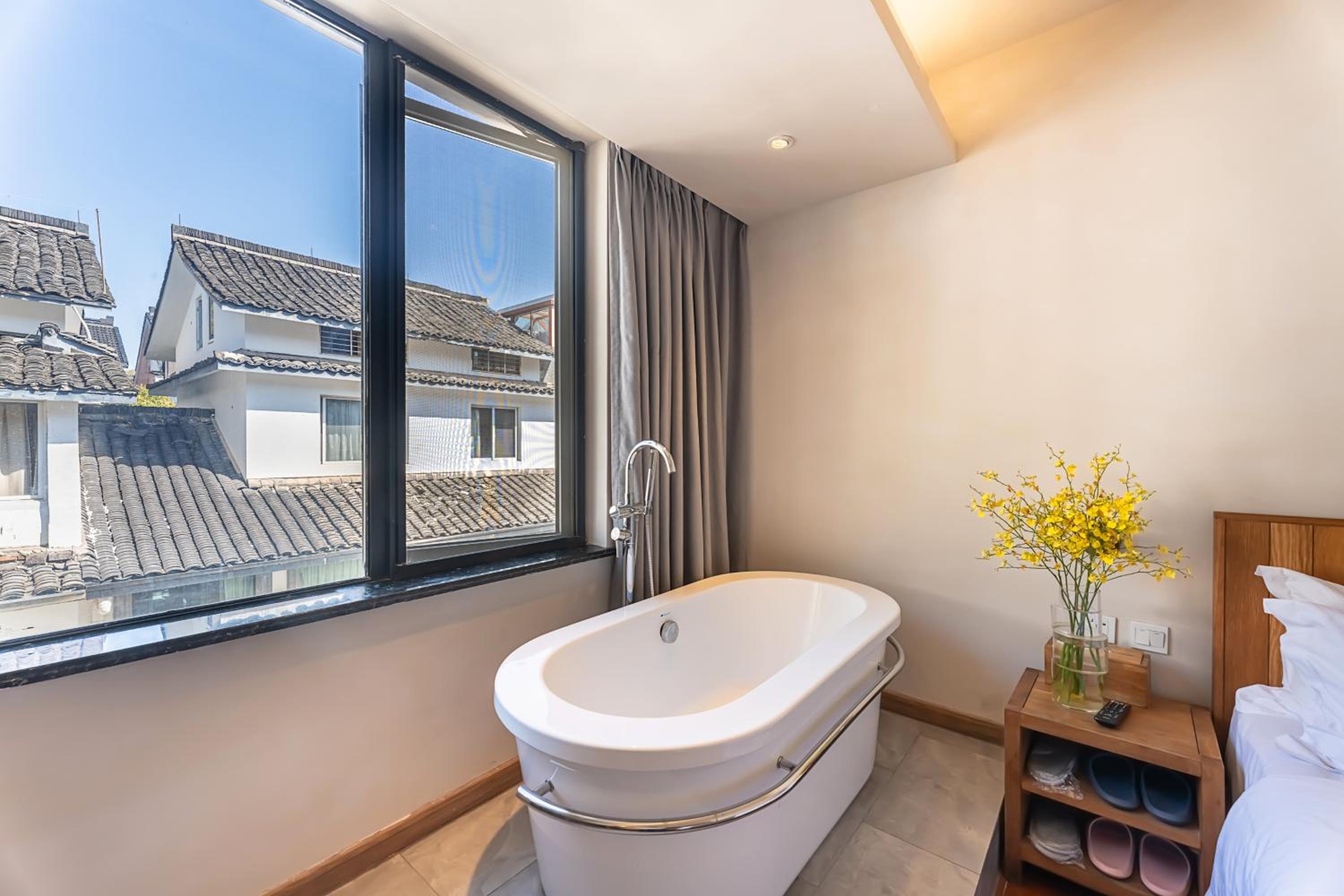 Double Room with Private Bathroom photo 3