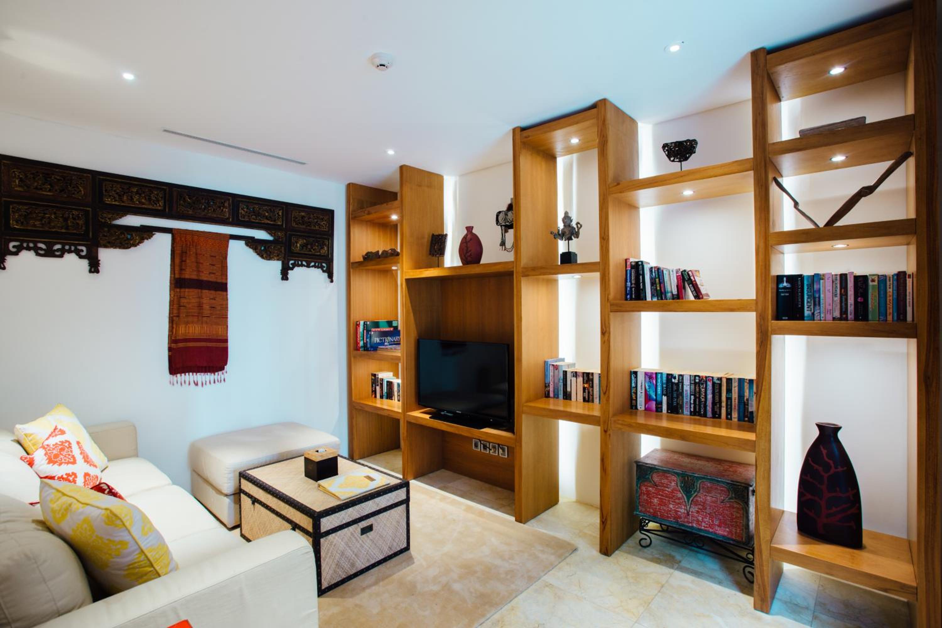 Puri Kamadewa One-Bedroom Villa with Private Pool and Free Return Airport Transfer photo 2