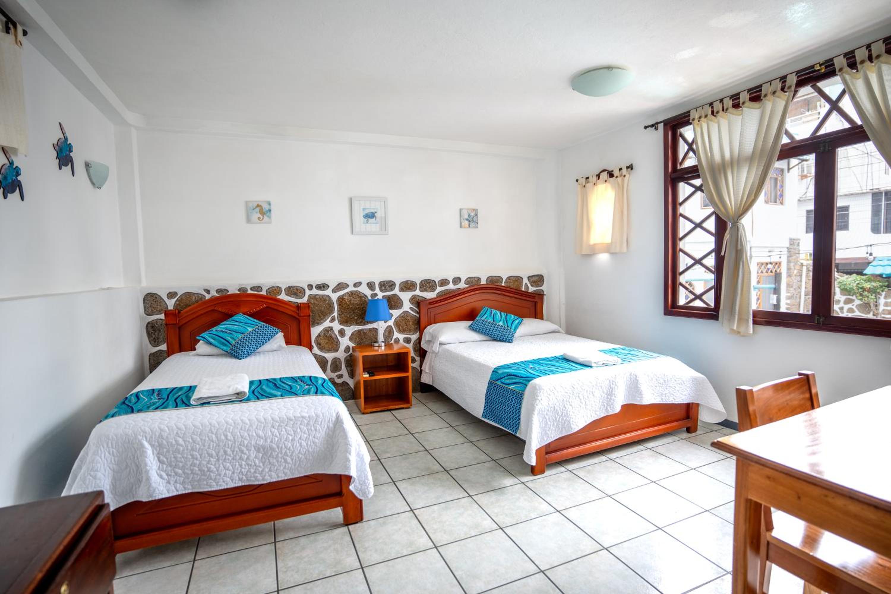 Cucuve / Deluxe Double Room with Pool View photo 3