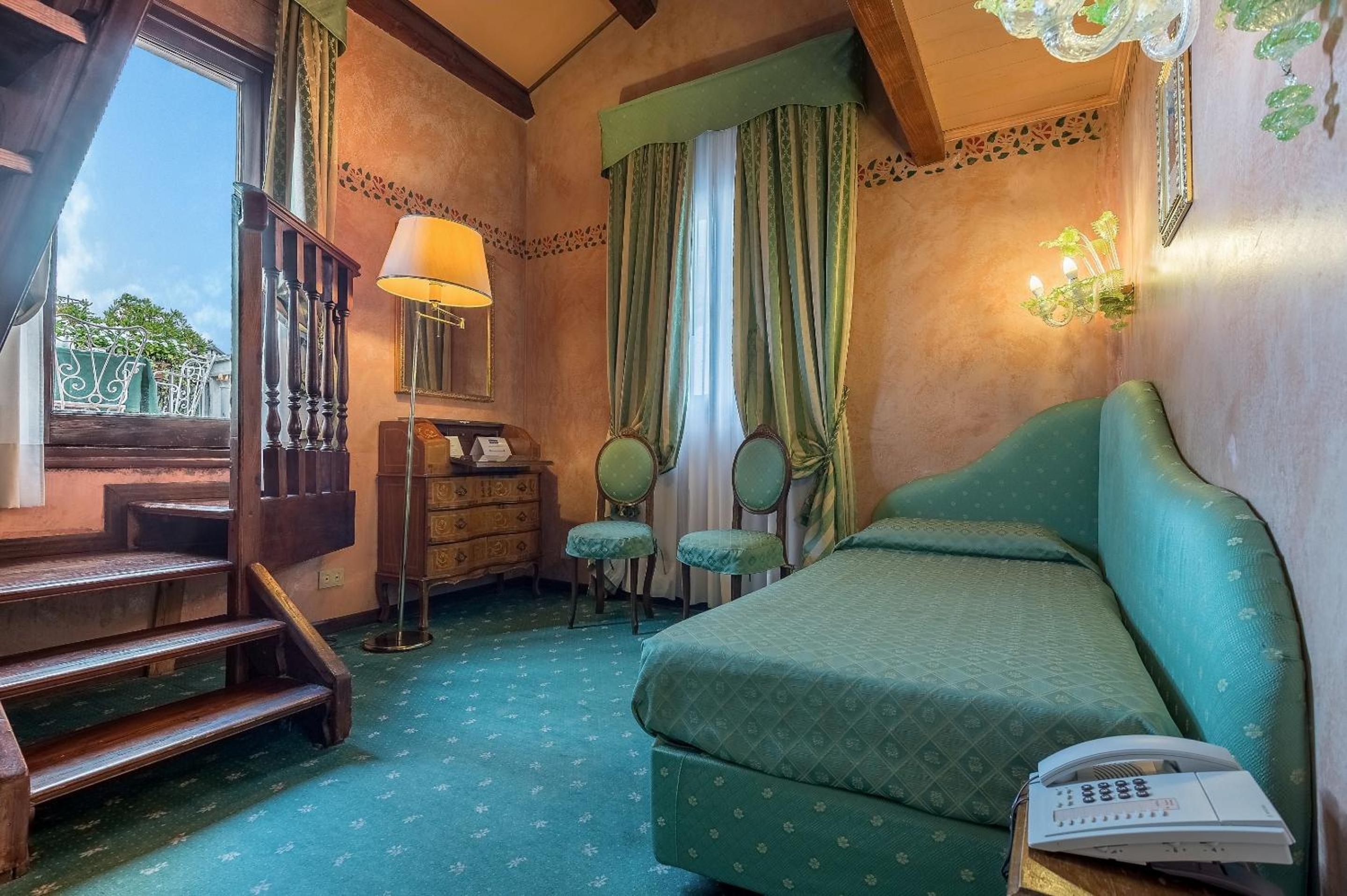 Junior Suite with Terrace