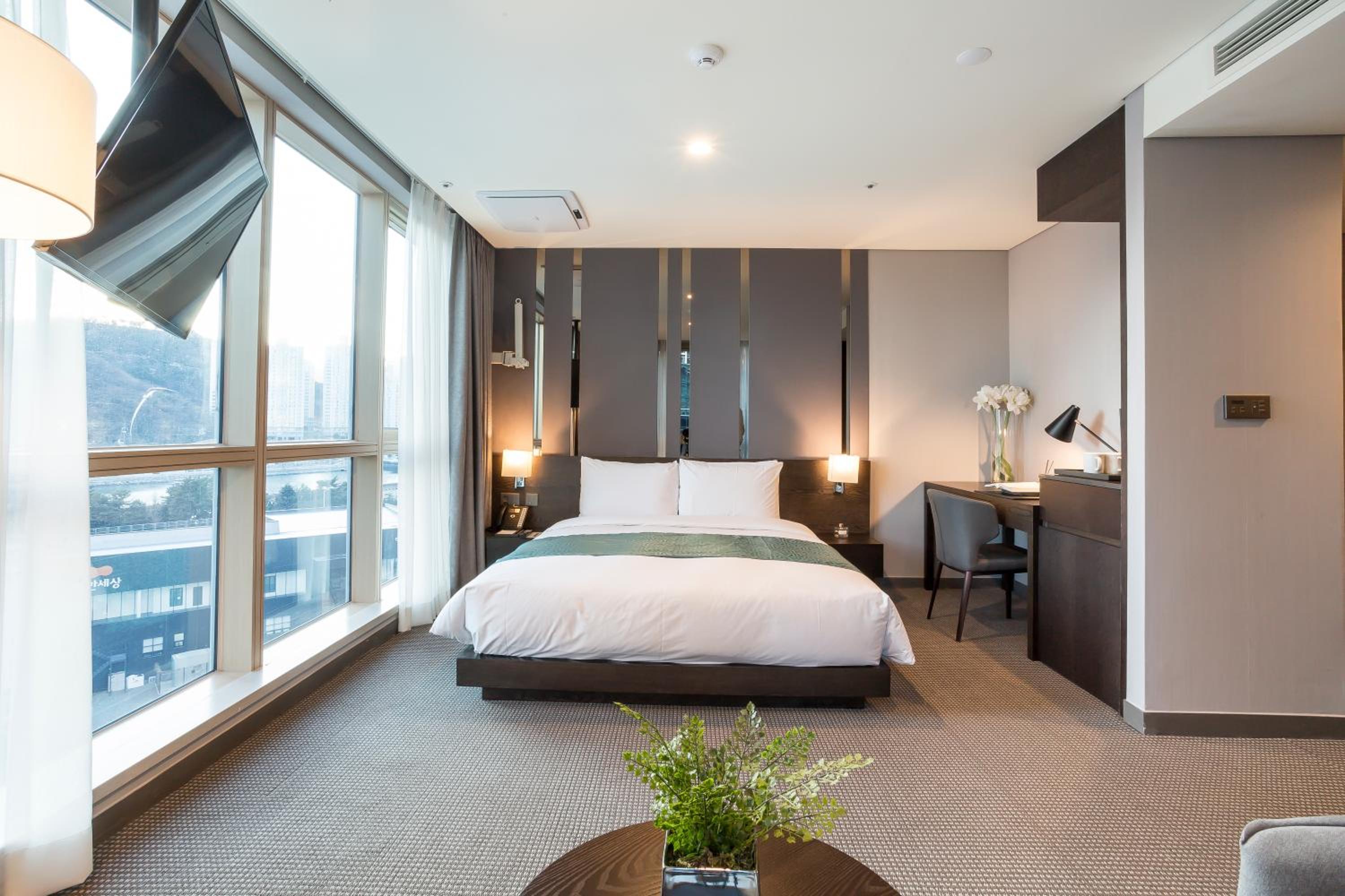 Premier Double Room photo 2