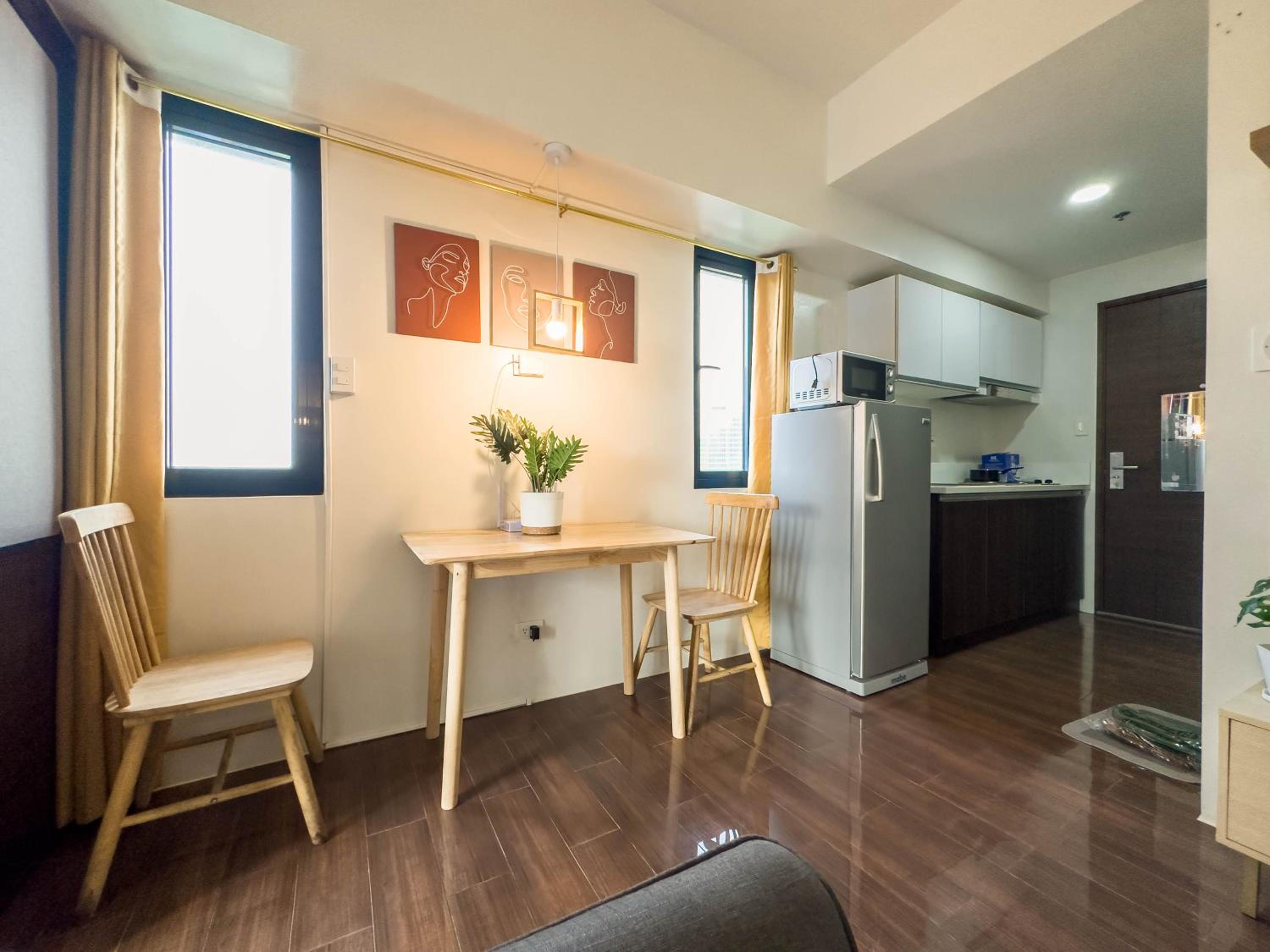 One-Bedroom Apartment - Photo 14