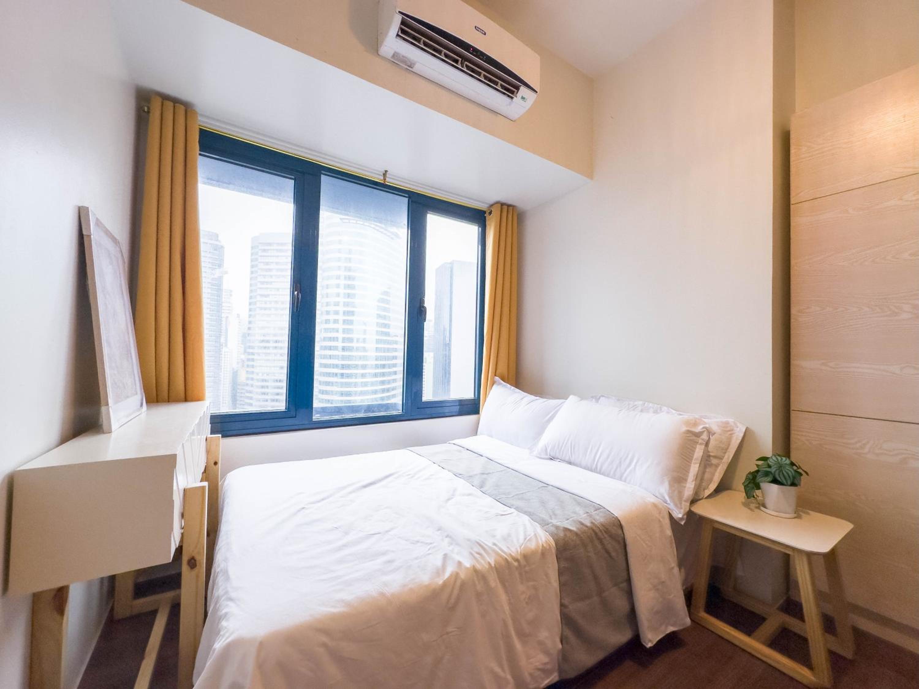 One-Bedroom Apartment - Photo 4