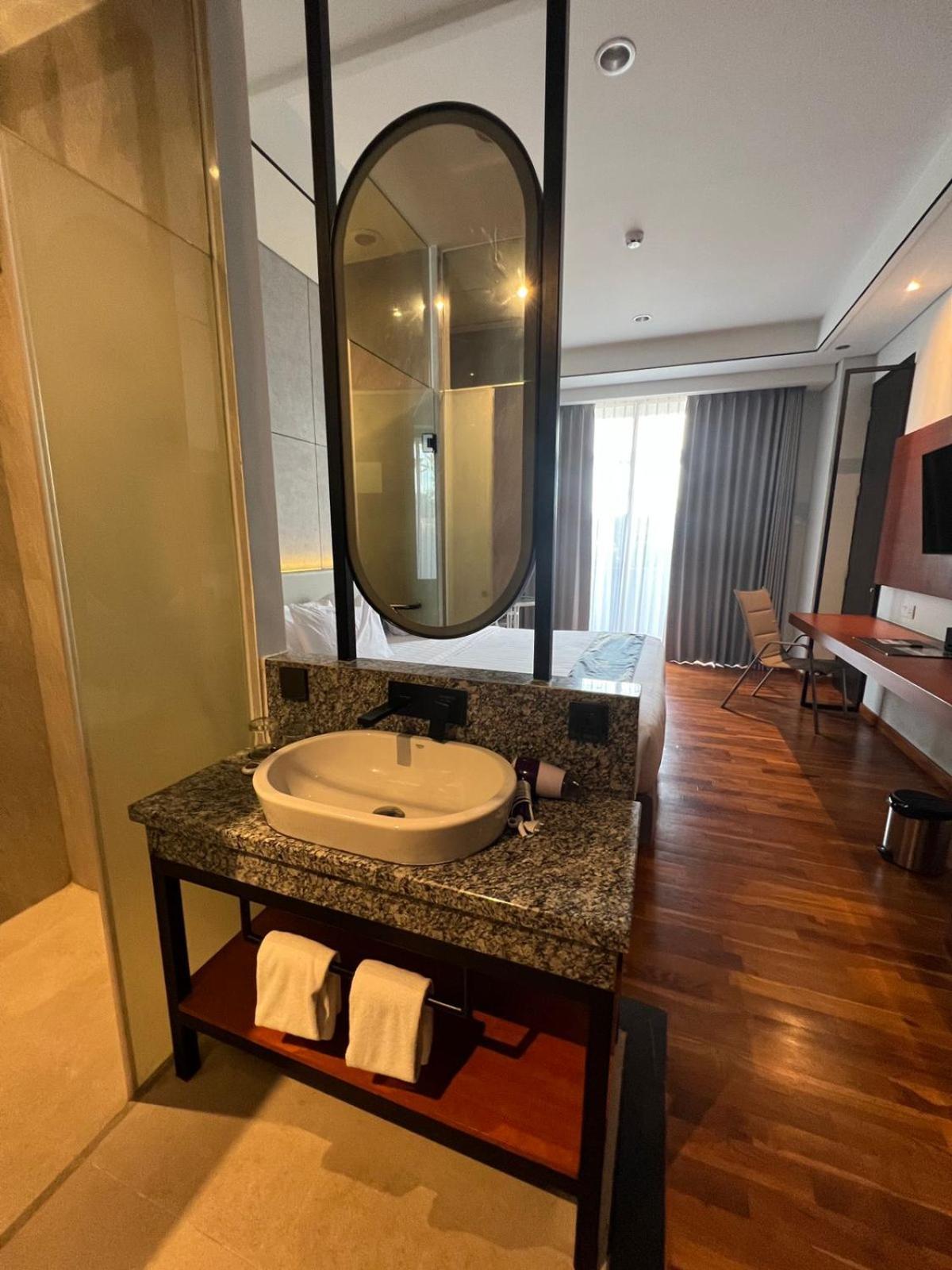 Miami Suite - Photo 3