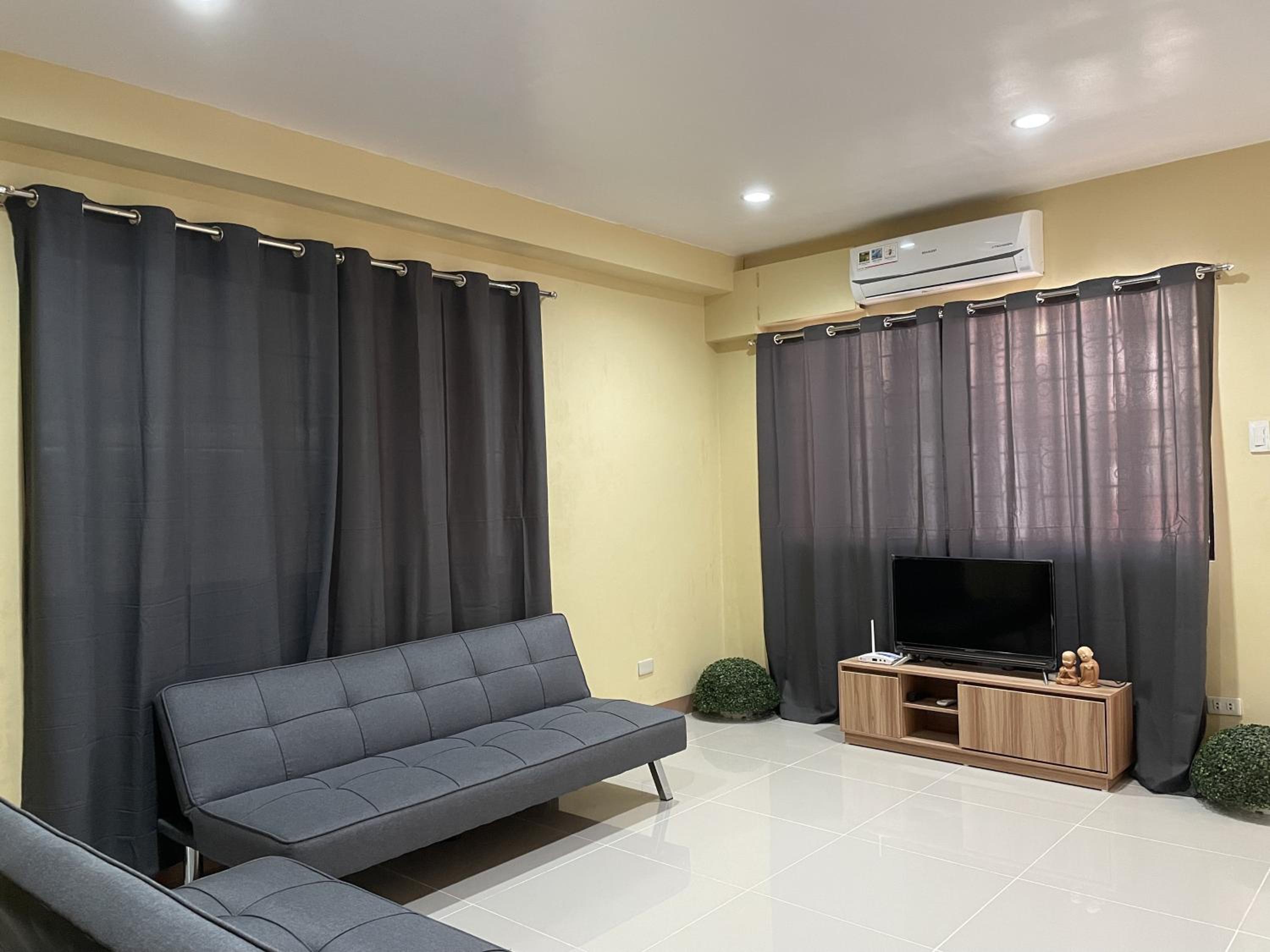 Three-Bedroom Apartment photo 1