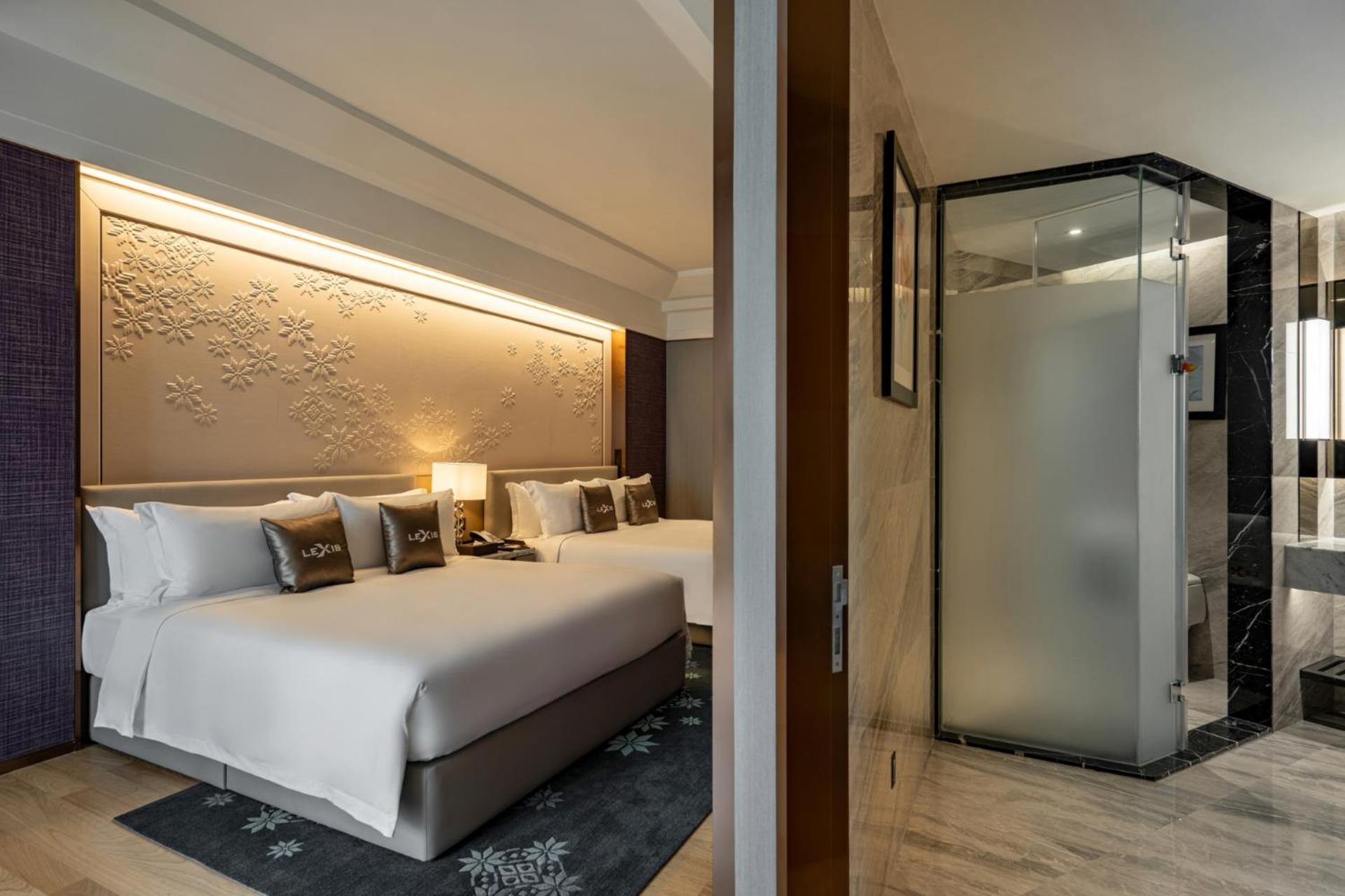 Panorama Pool Club Suite - Twin King photo 2