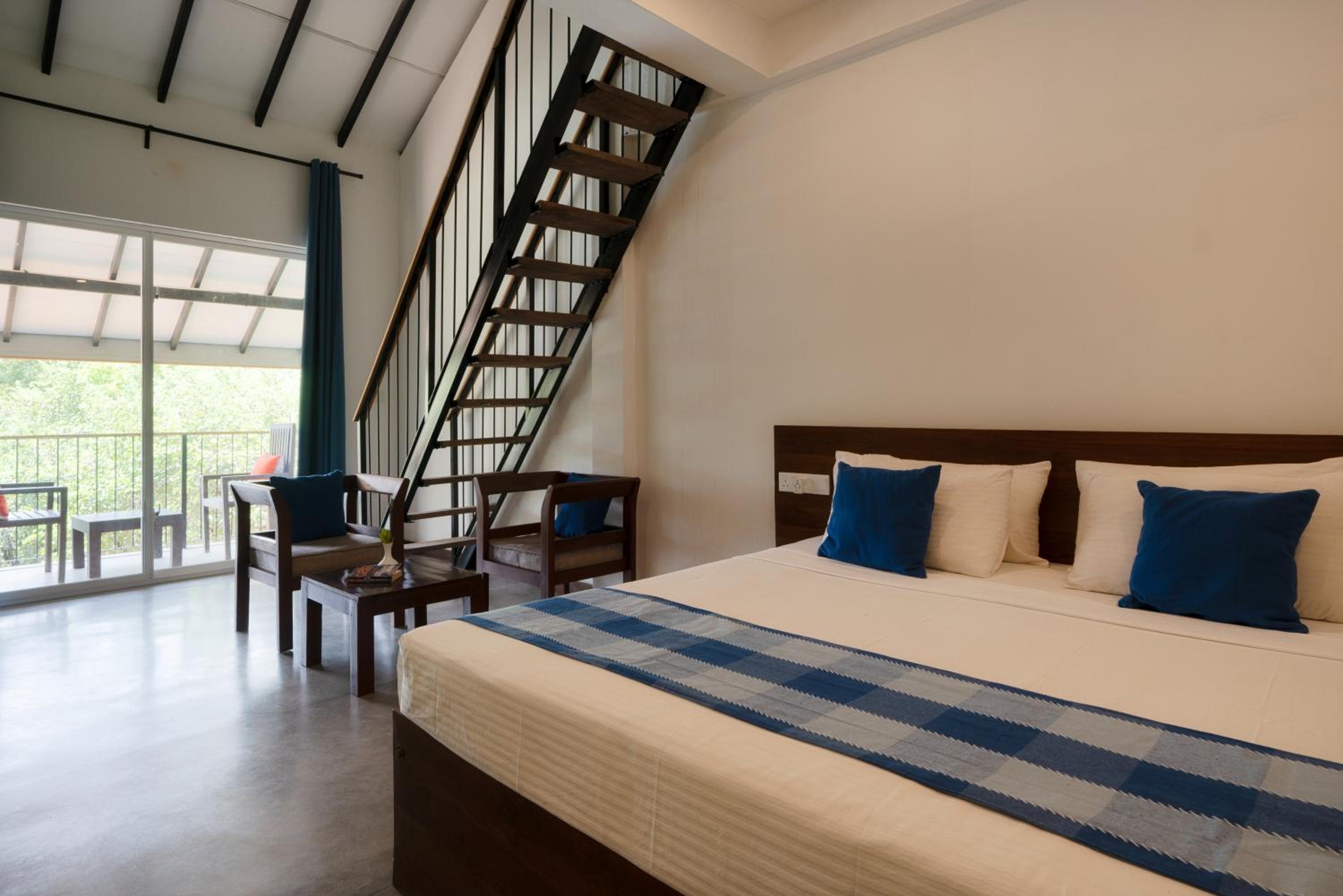 King Room with Pool View