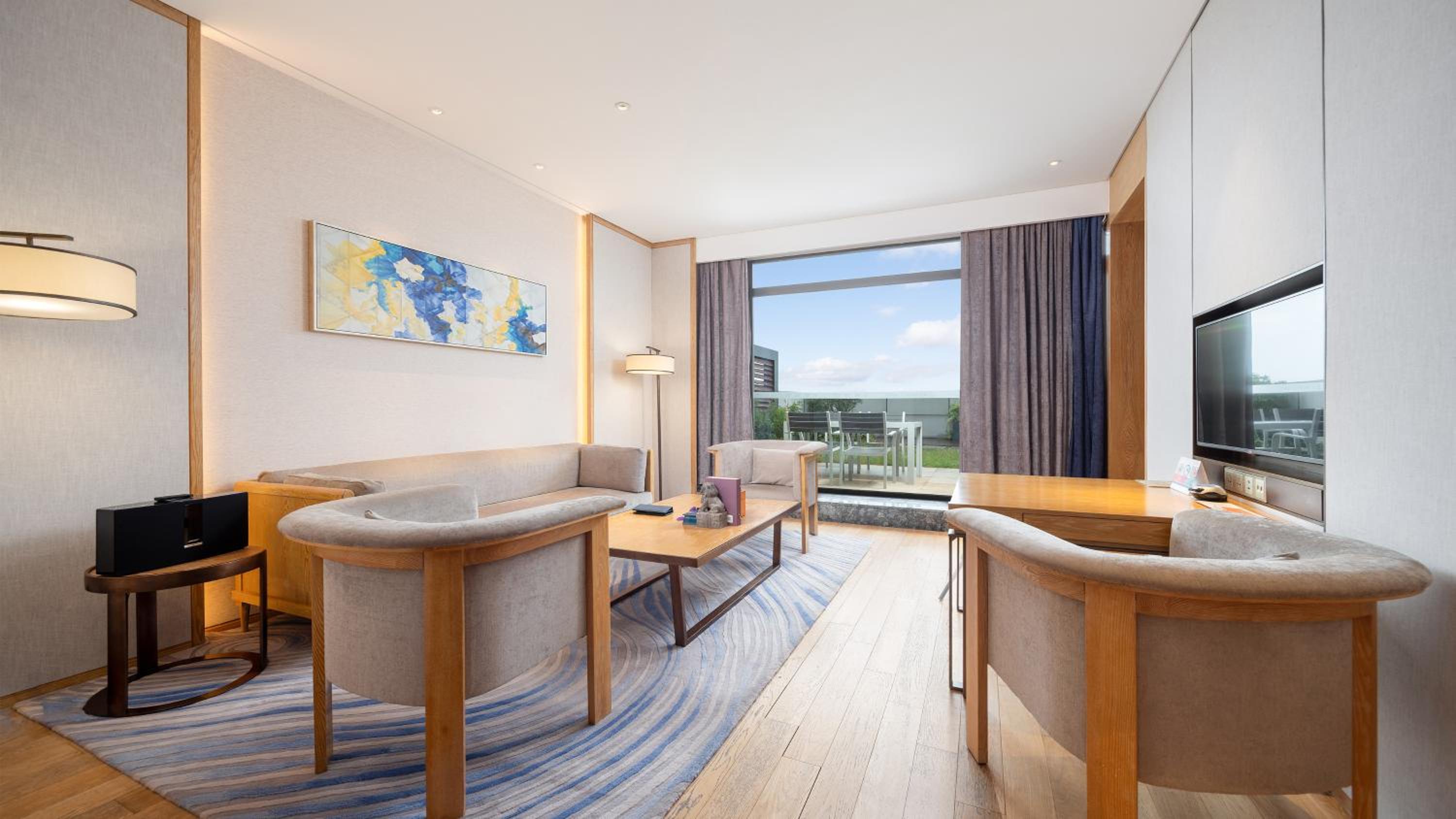One-Bedroom Suite With Outdoor Terrace