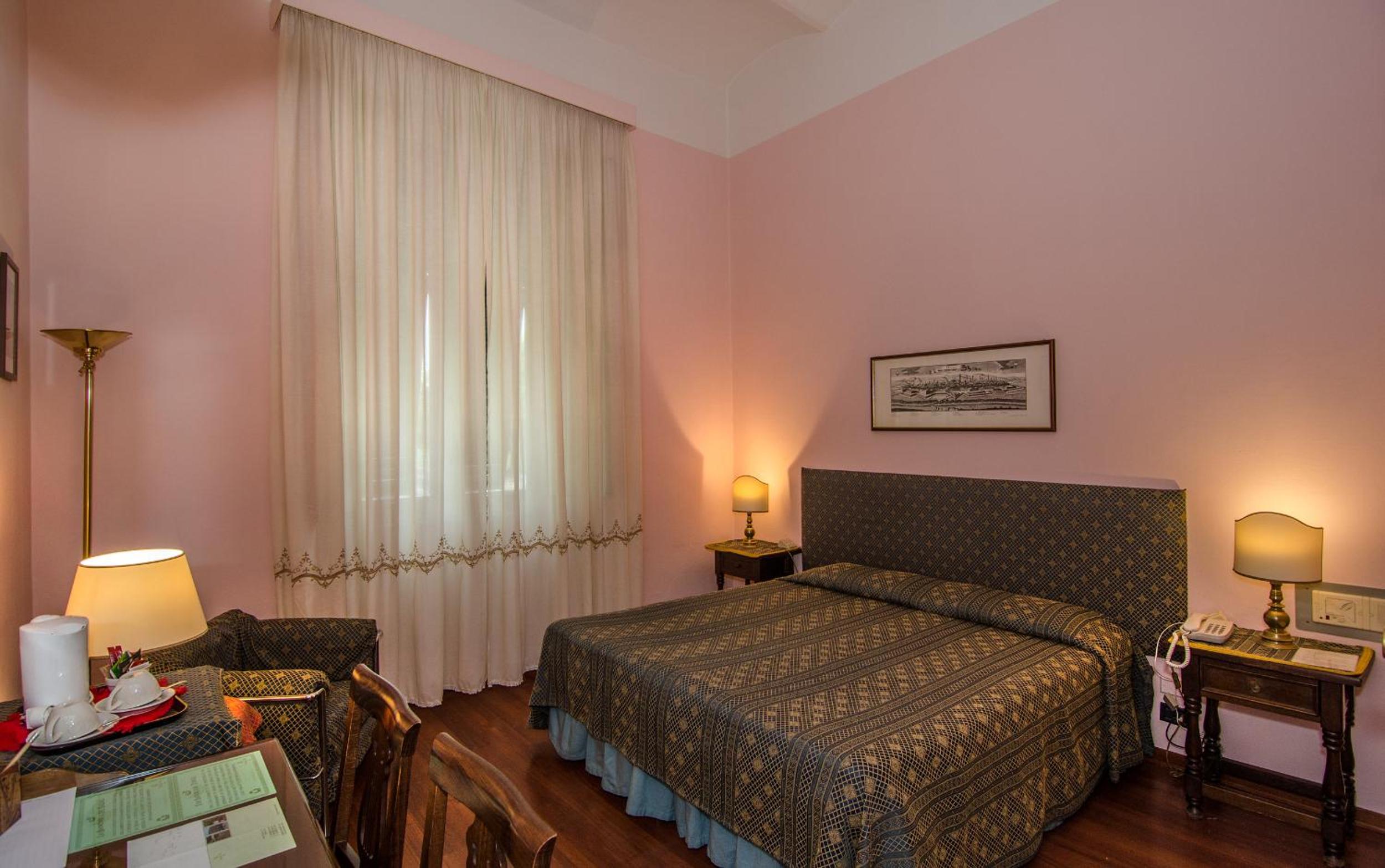 Double or Twin Room - Photo 12