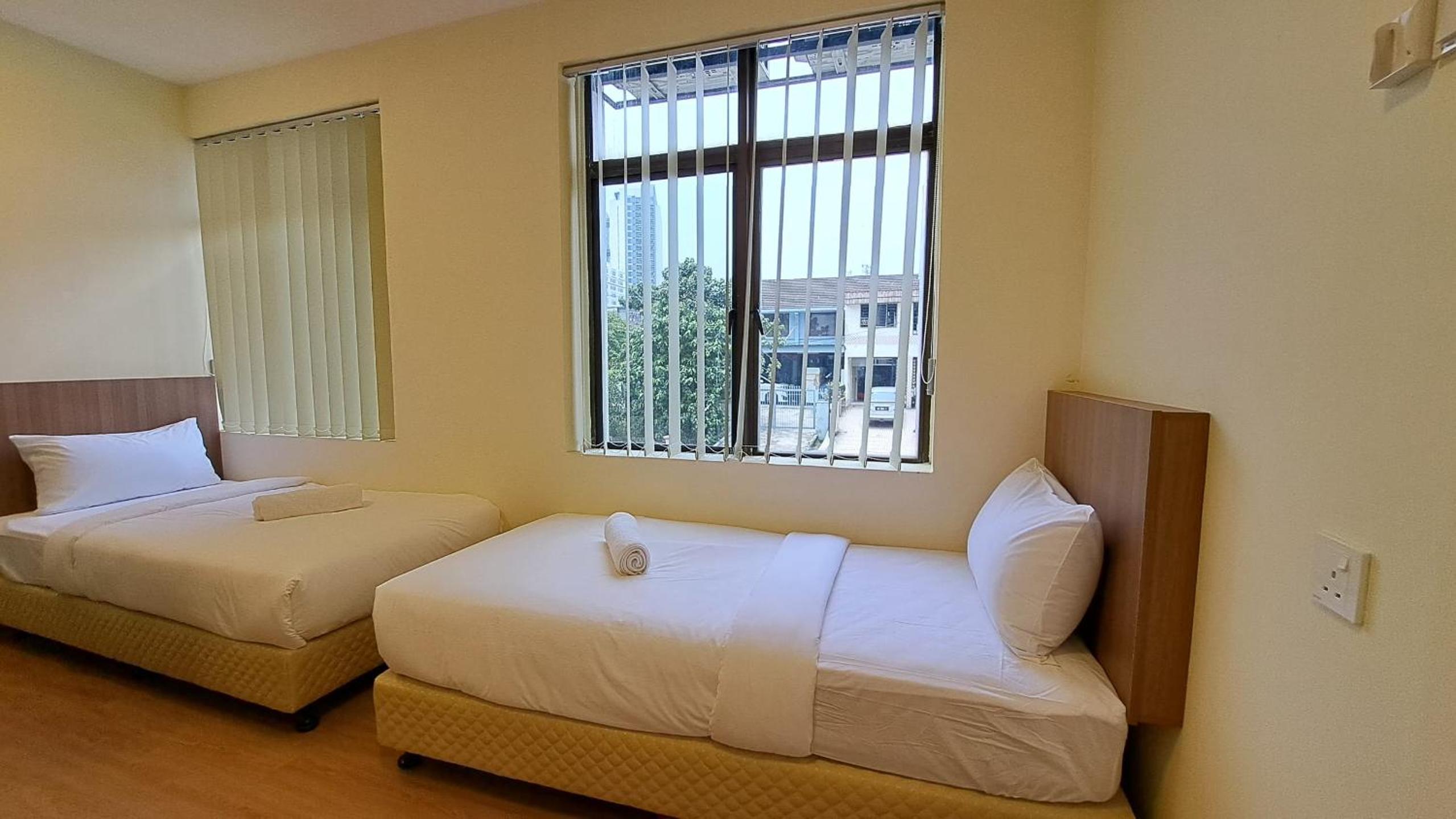 Deluxe Twin Room - Photo 2