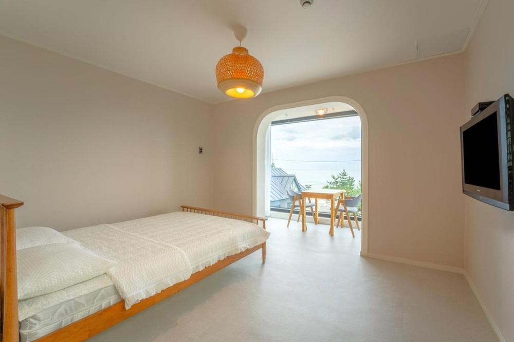 Double Room with Sea View photo 1