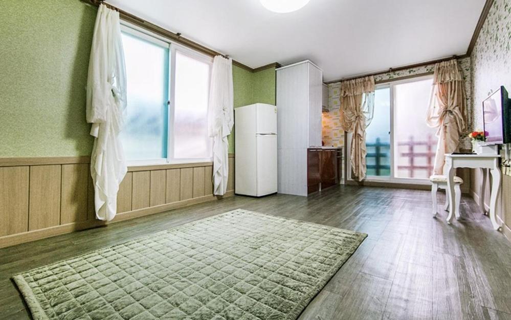 Quadruple Room - Photo 1