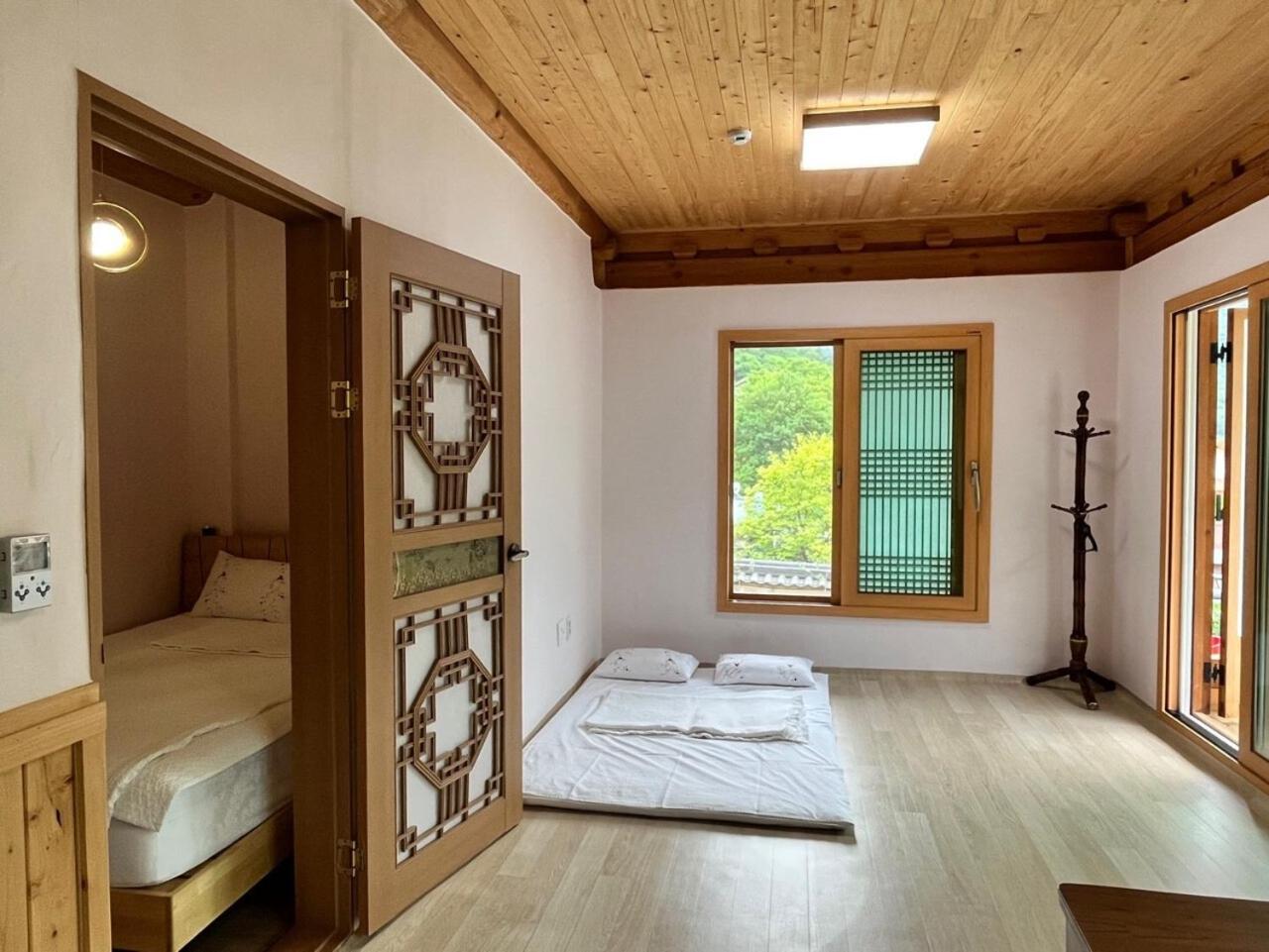 Double Room - Photo 5