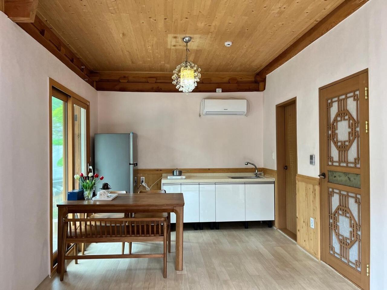 Double Room - Photo 7