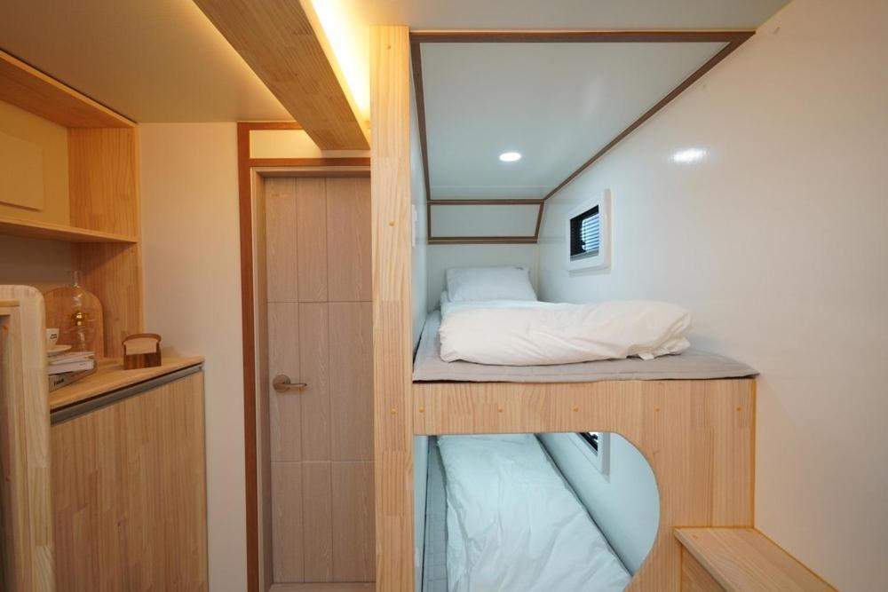 Double Room 3 photo 2
