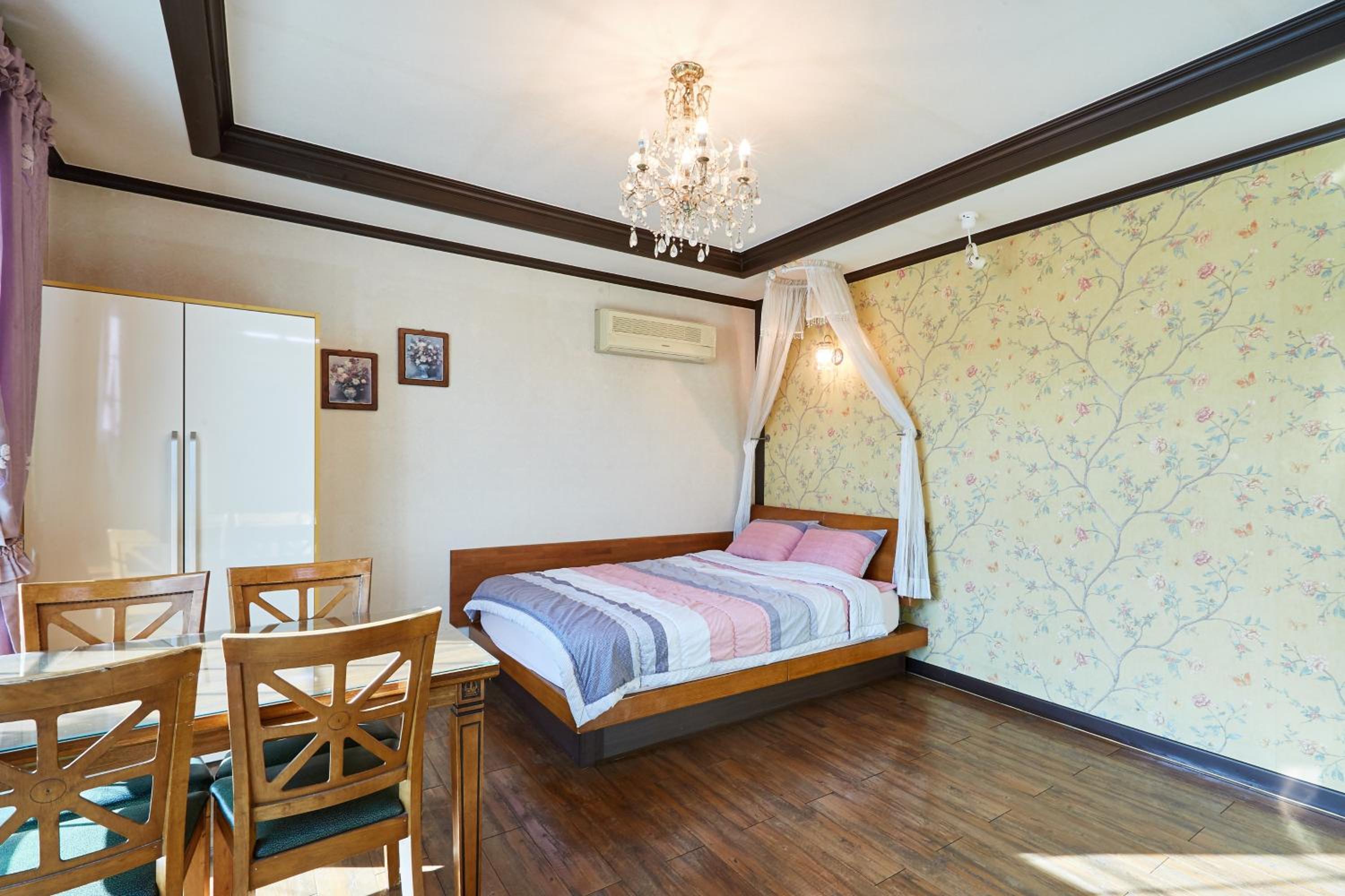 Double Room photo 2