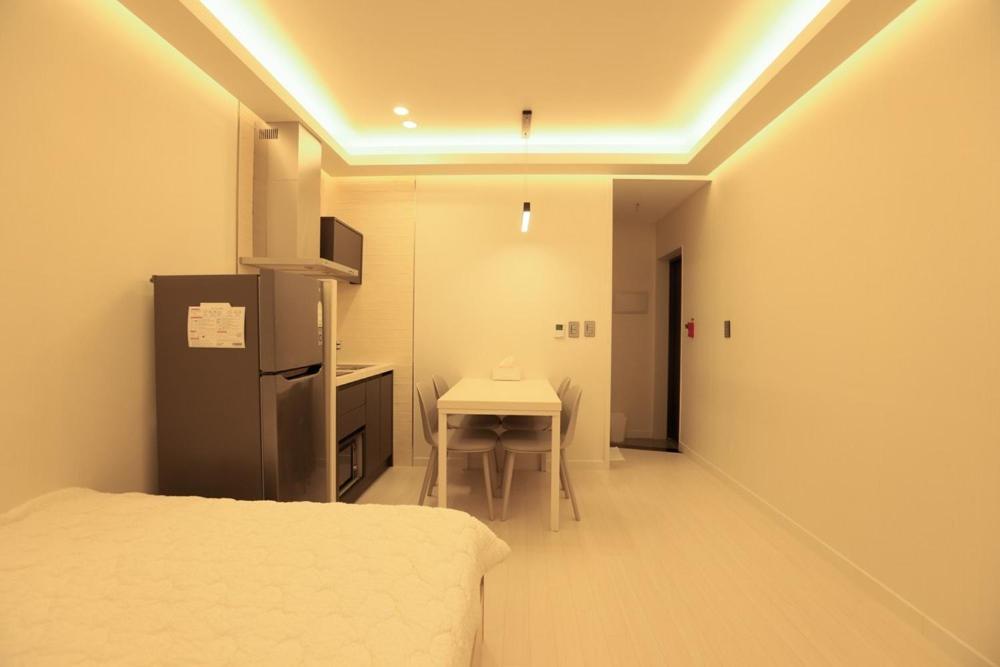 Double Room - Photo 3