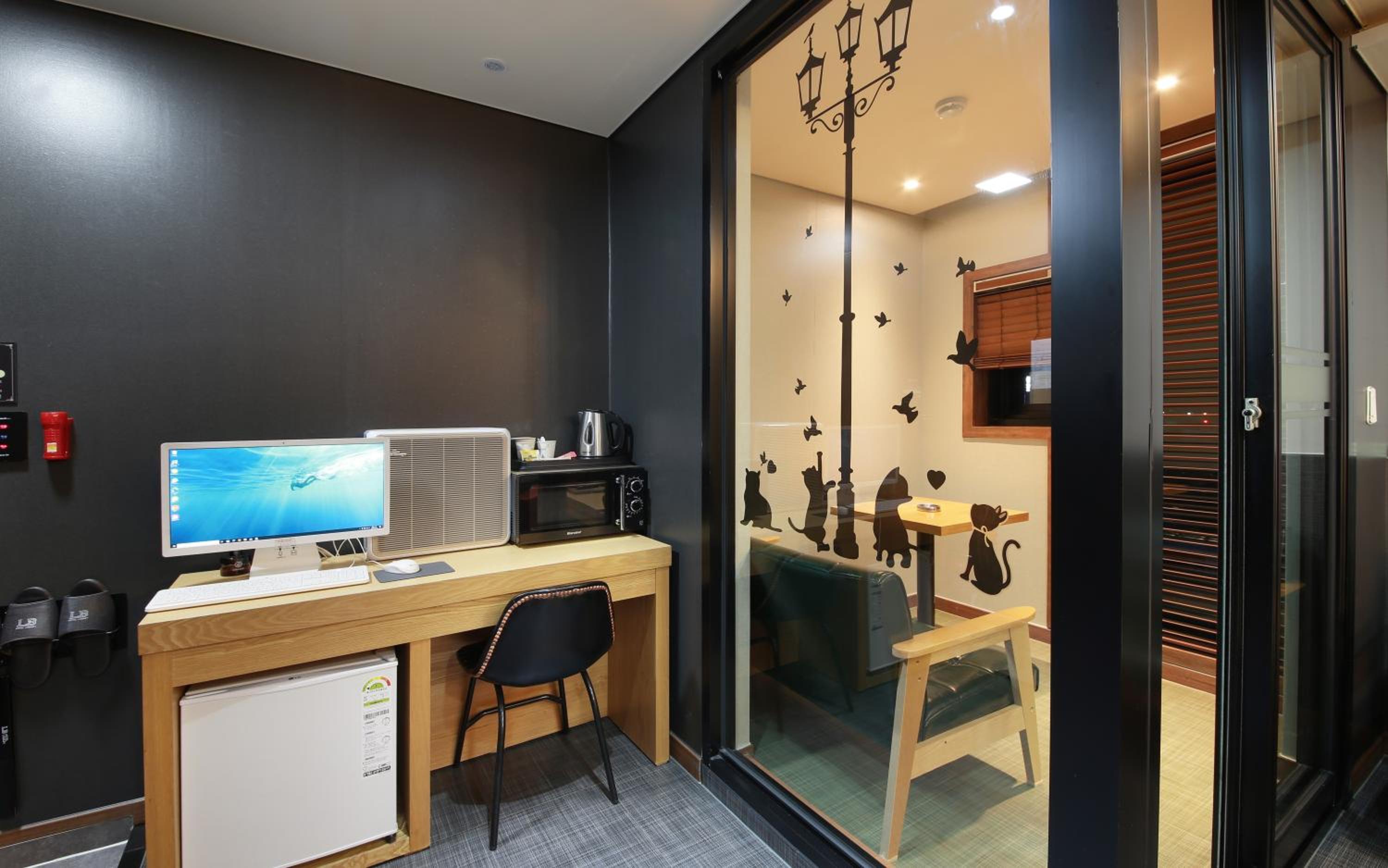 Double Room - Photo 3