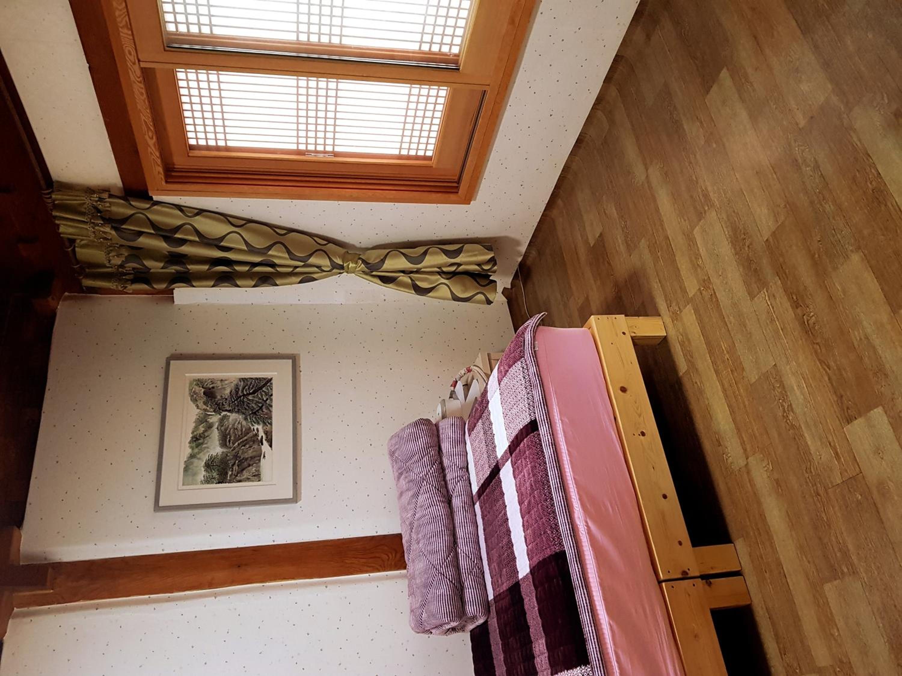 Family Room - Photo 2