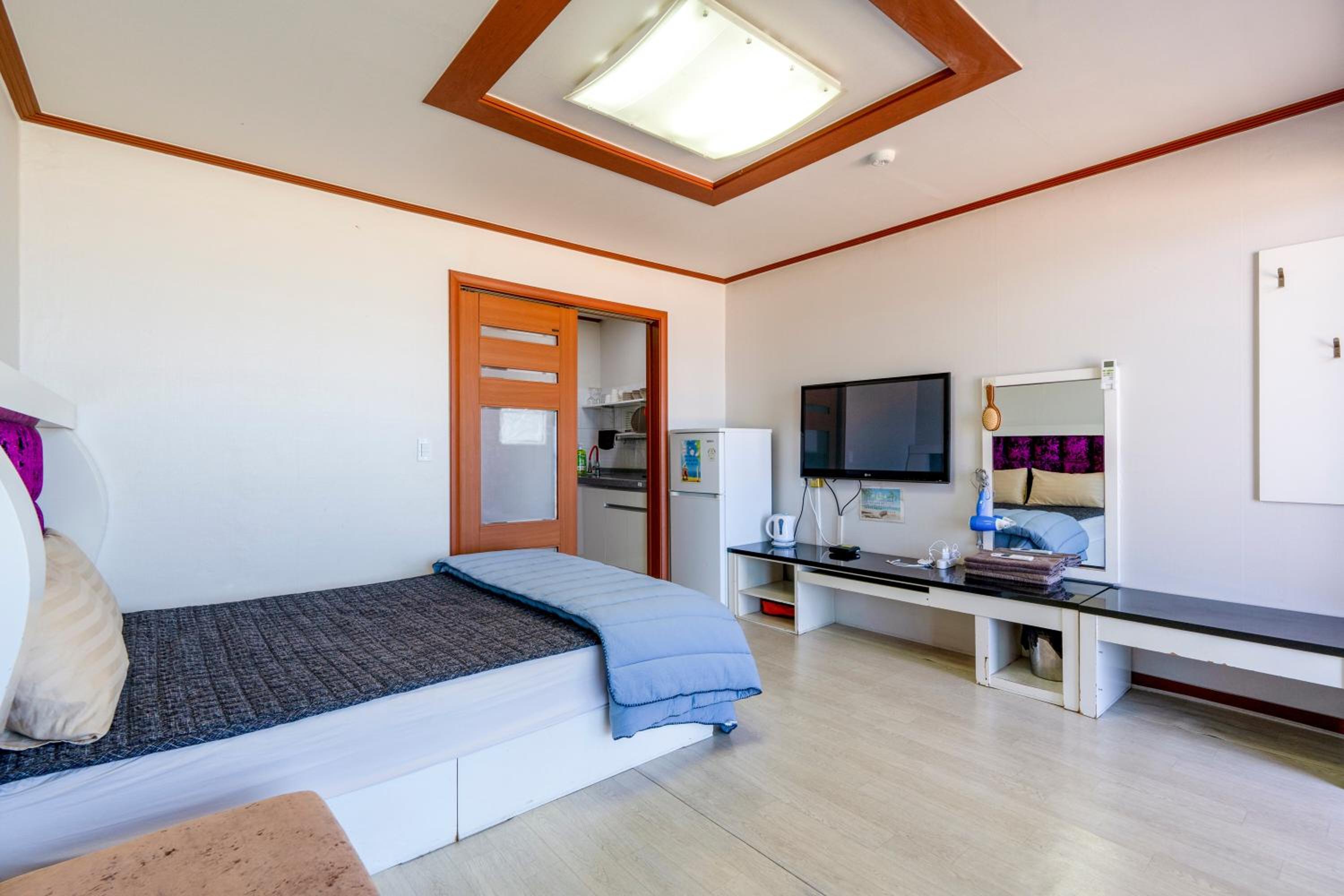 Double Room With Sea View - Photo 14
