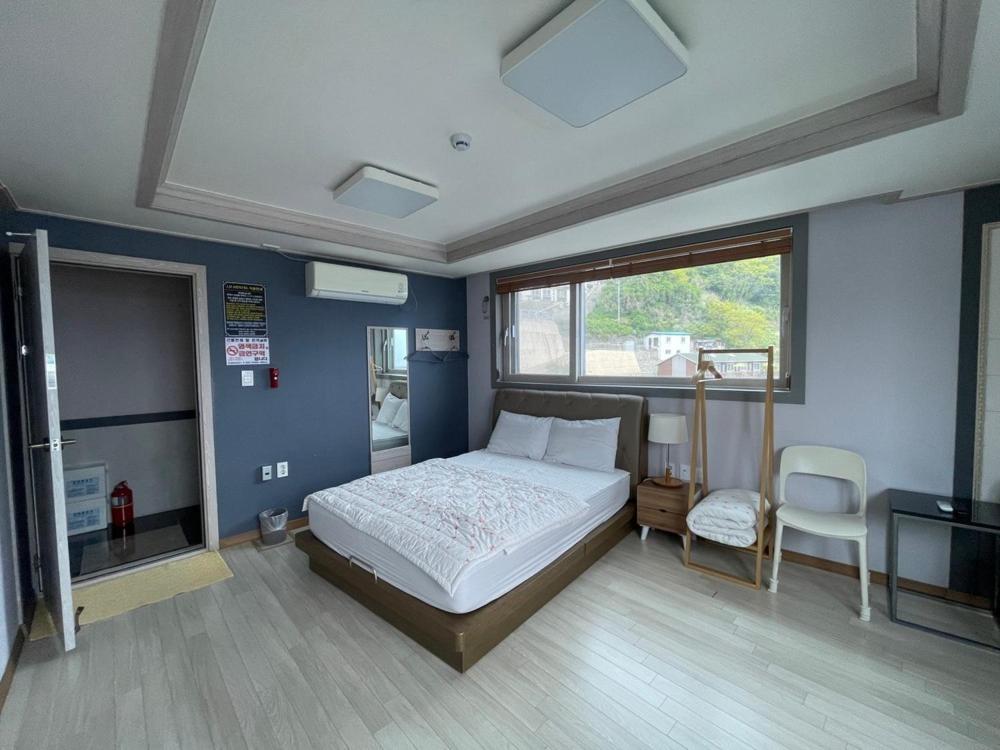 Double or Twin Room photo 3