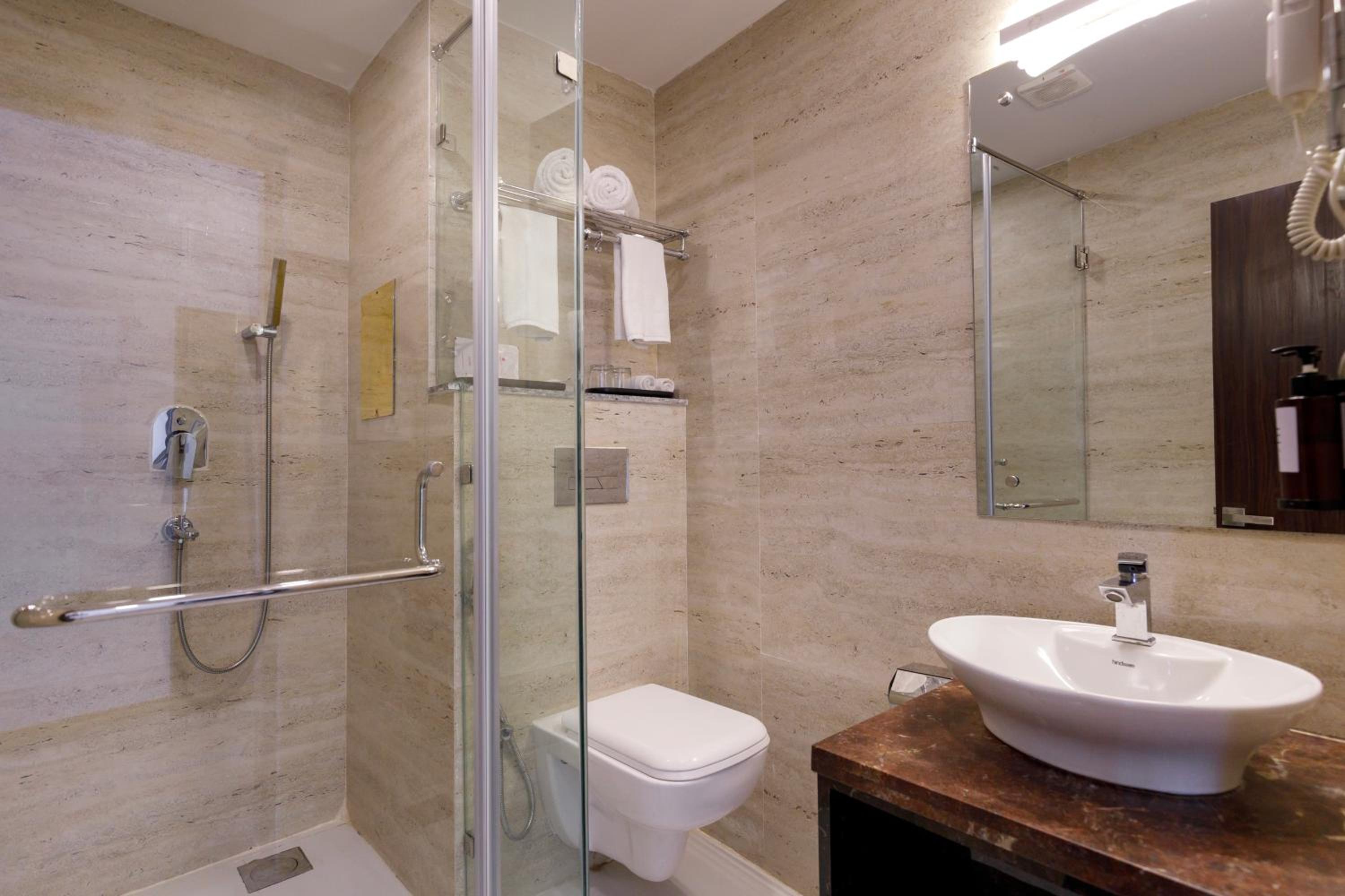 Premium Double Room - Photo 7