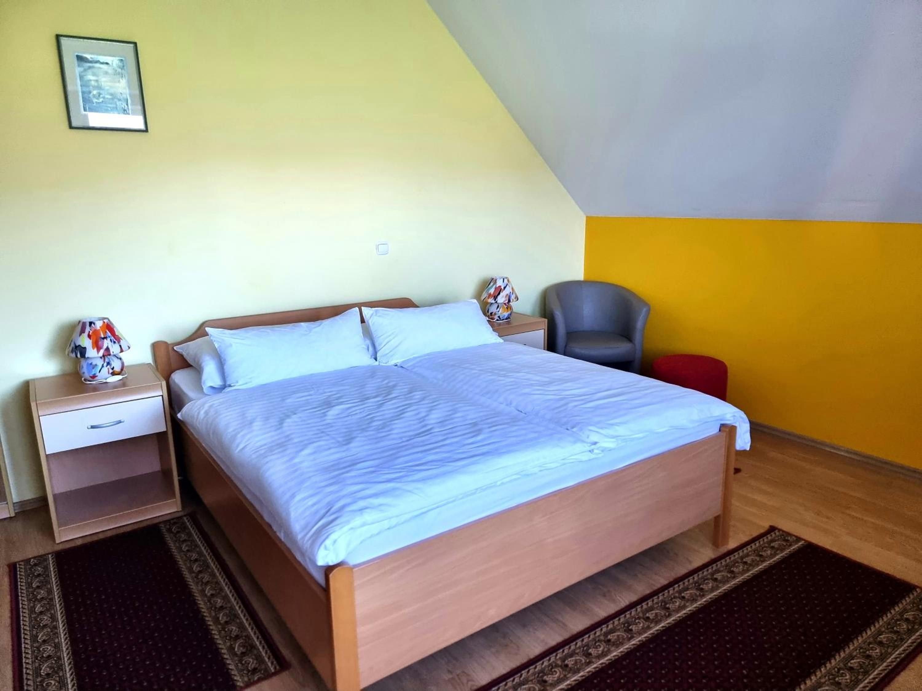 Double Room with Balcony and Mountain View