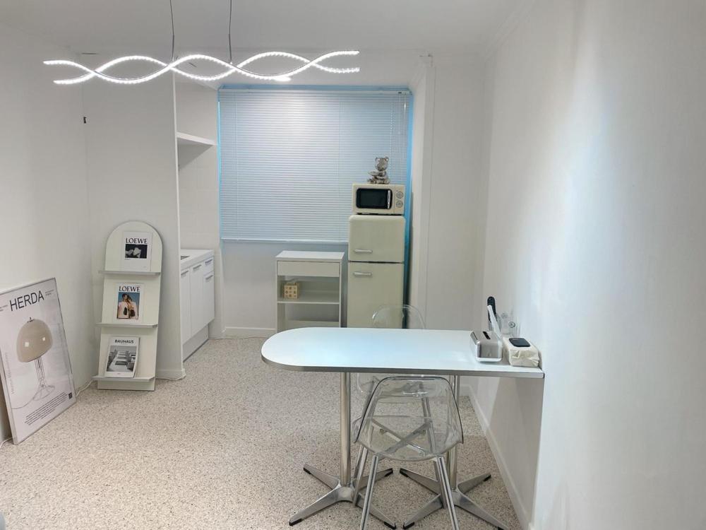 Double Room 8 photo 3