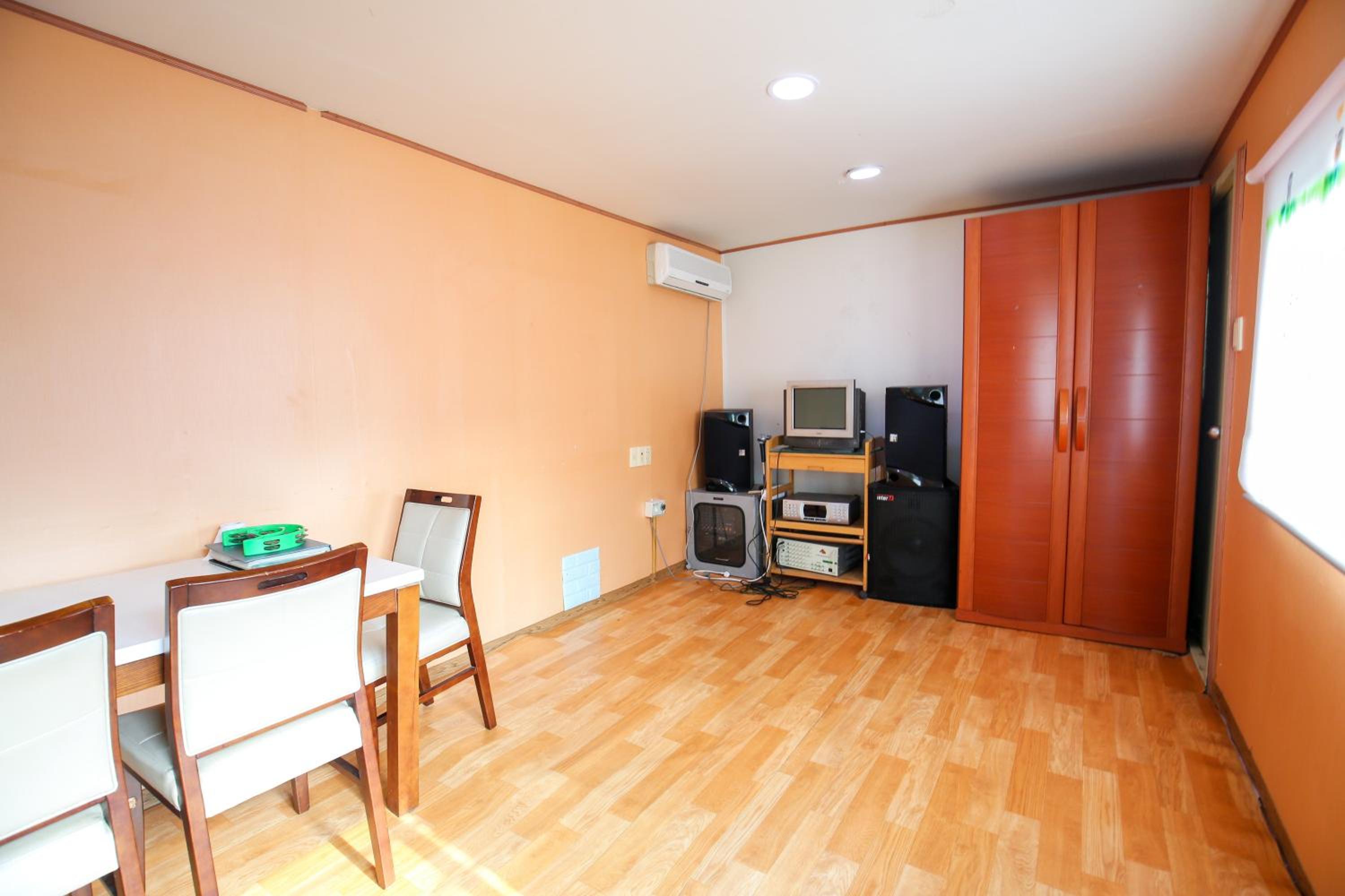 Quadruple Room 1 - Photo 20