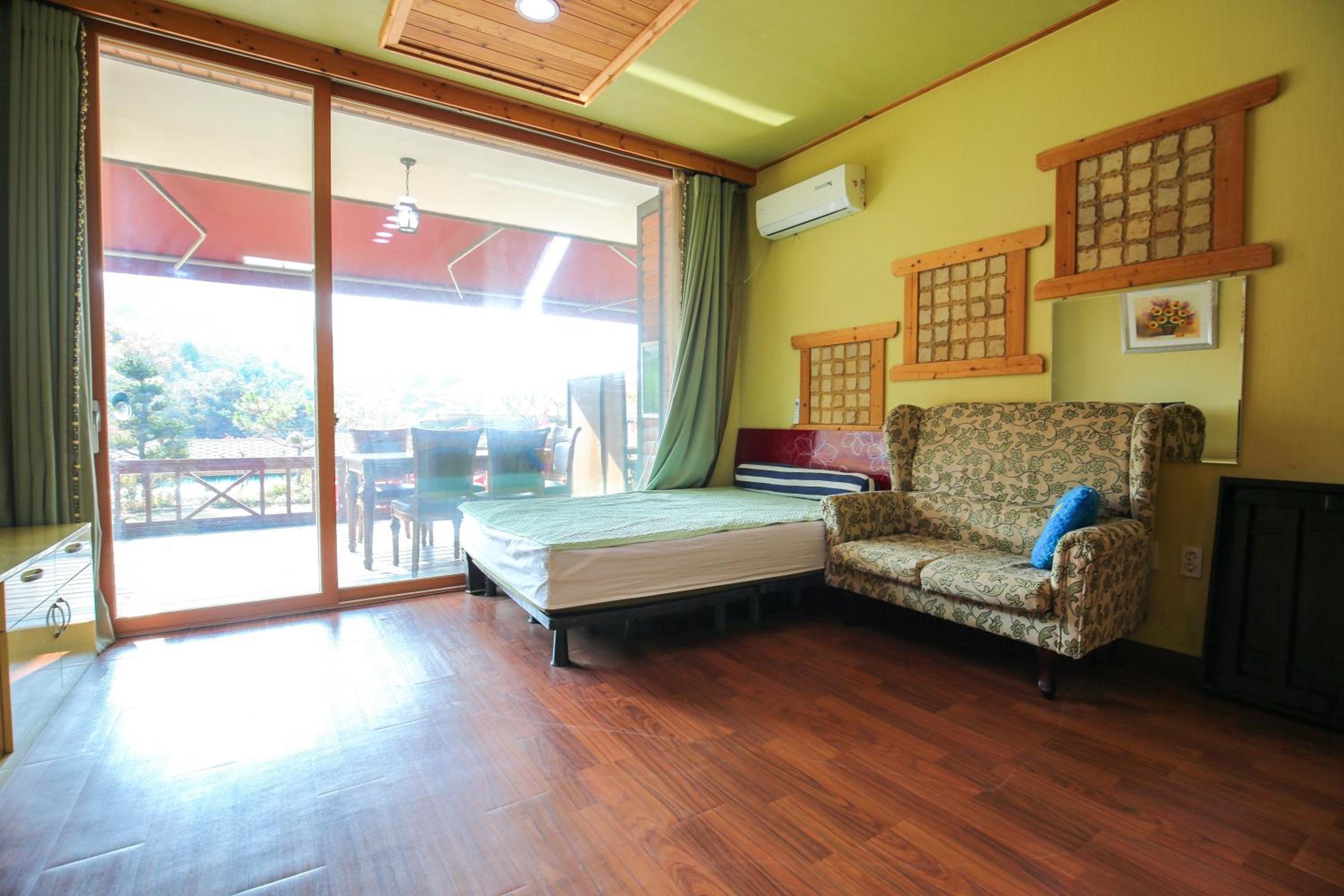Double Room - Photo 1