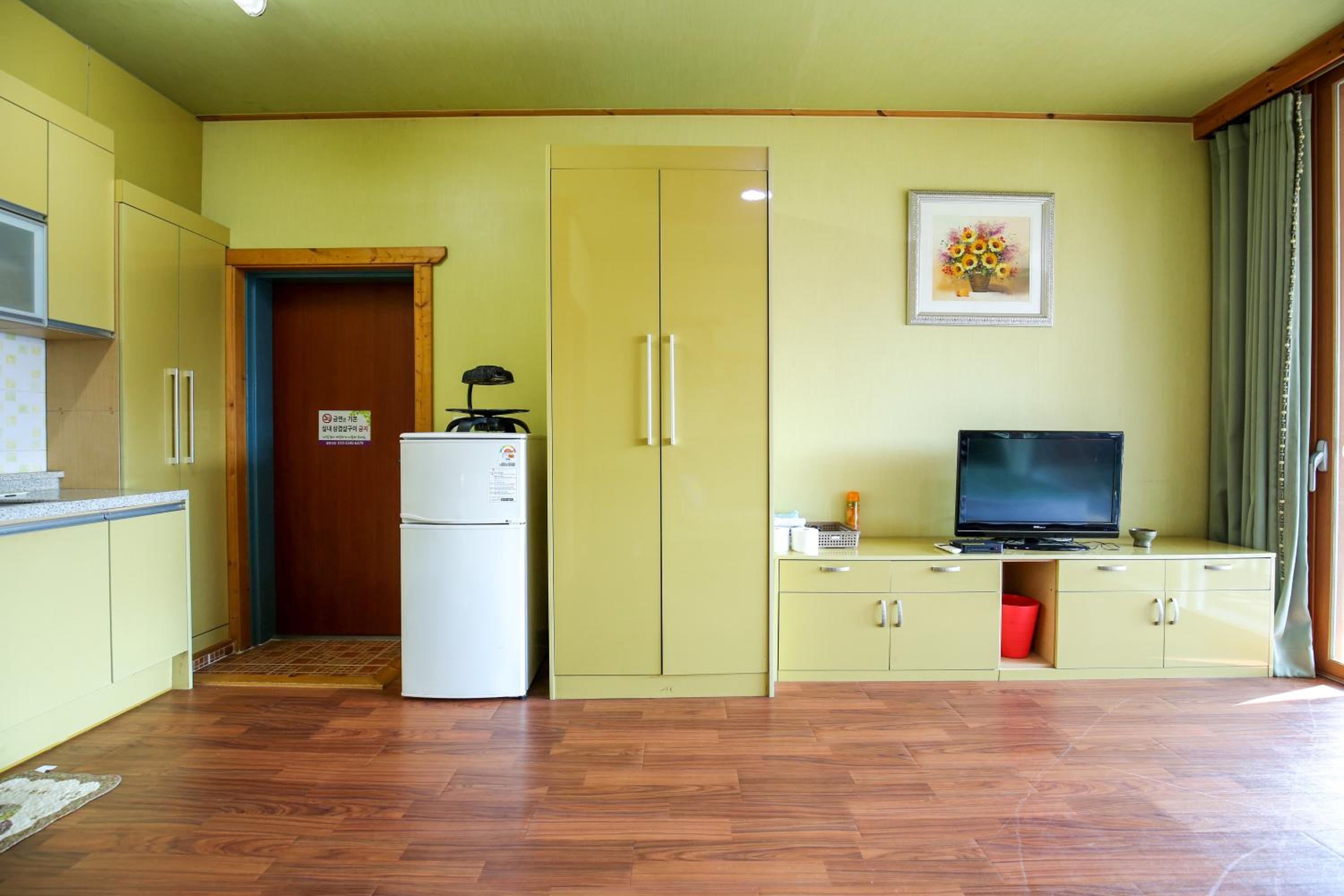 Double Room - Photo 4
