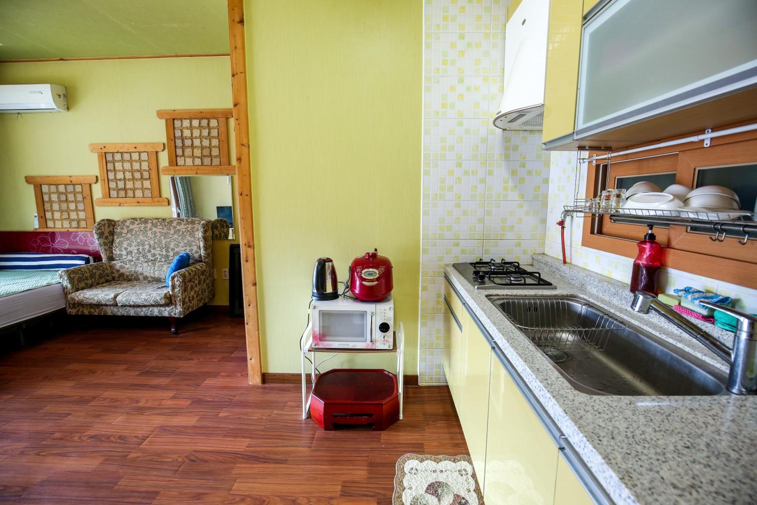 Double Room - Photo 11