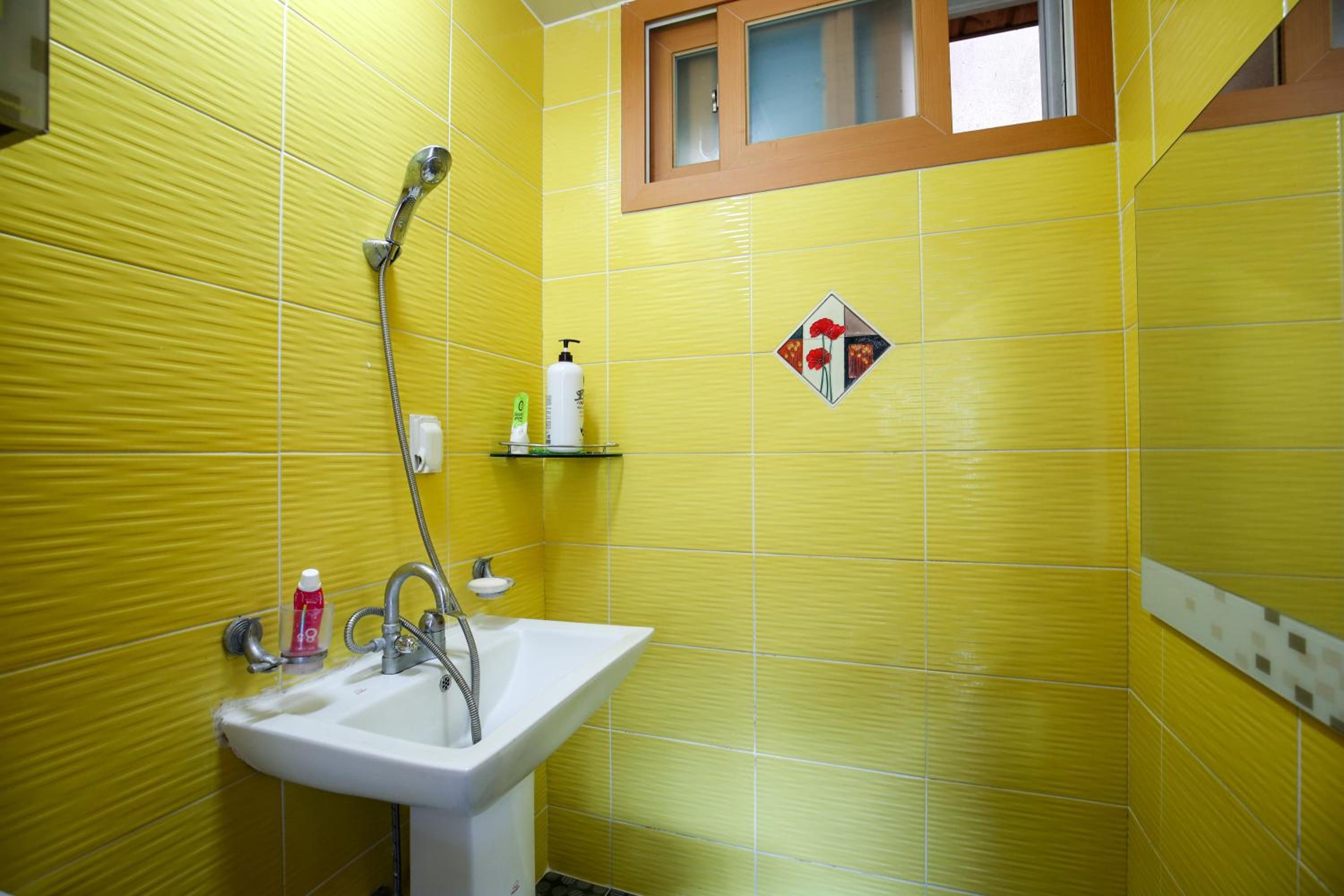 Double Room - Photo 3