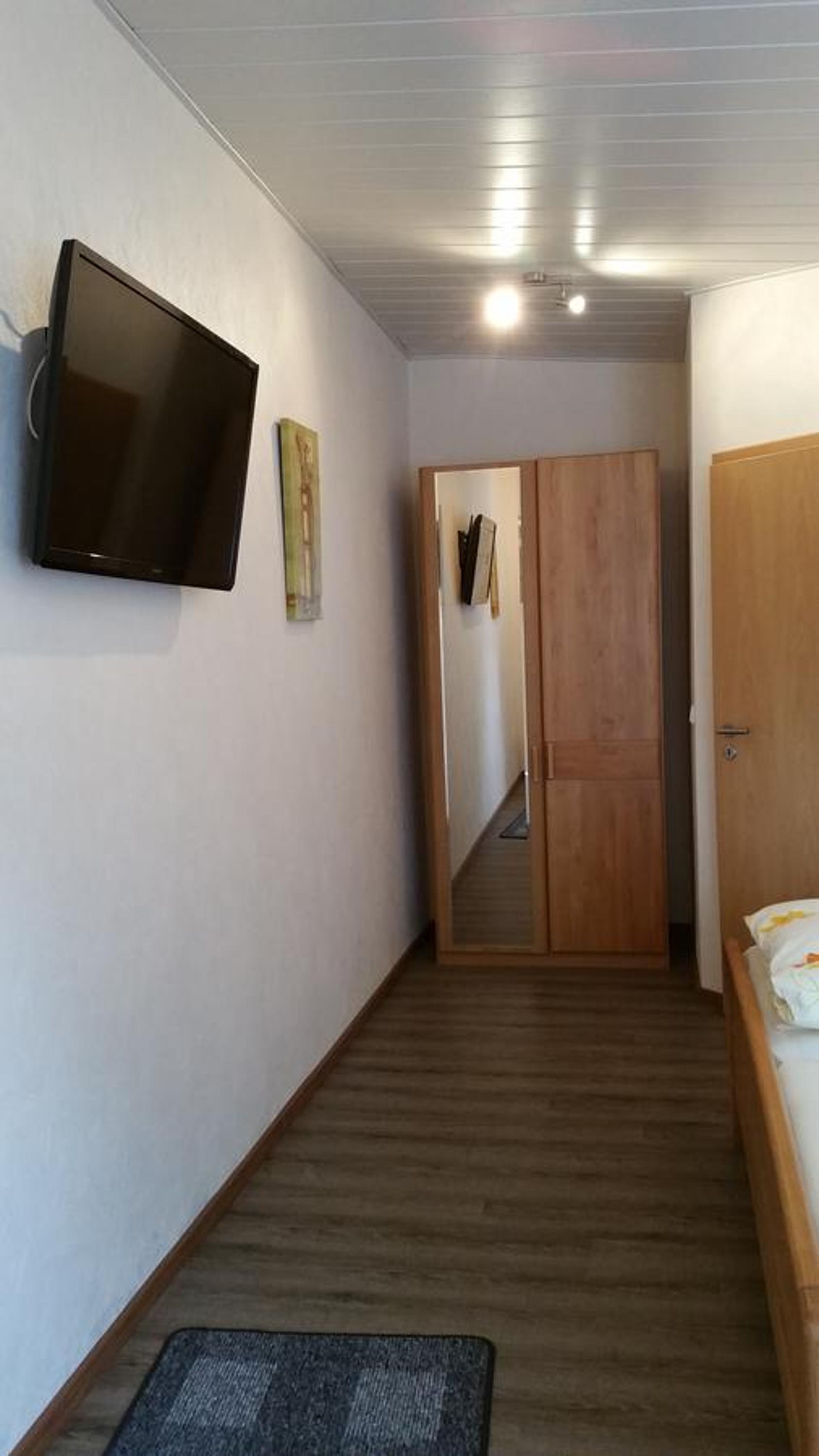 Budget Double Room photo 3