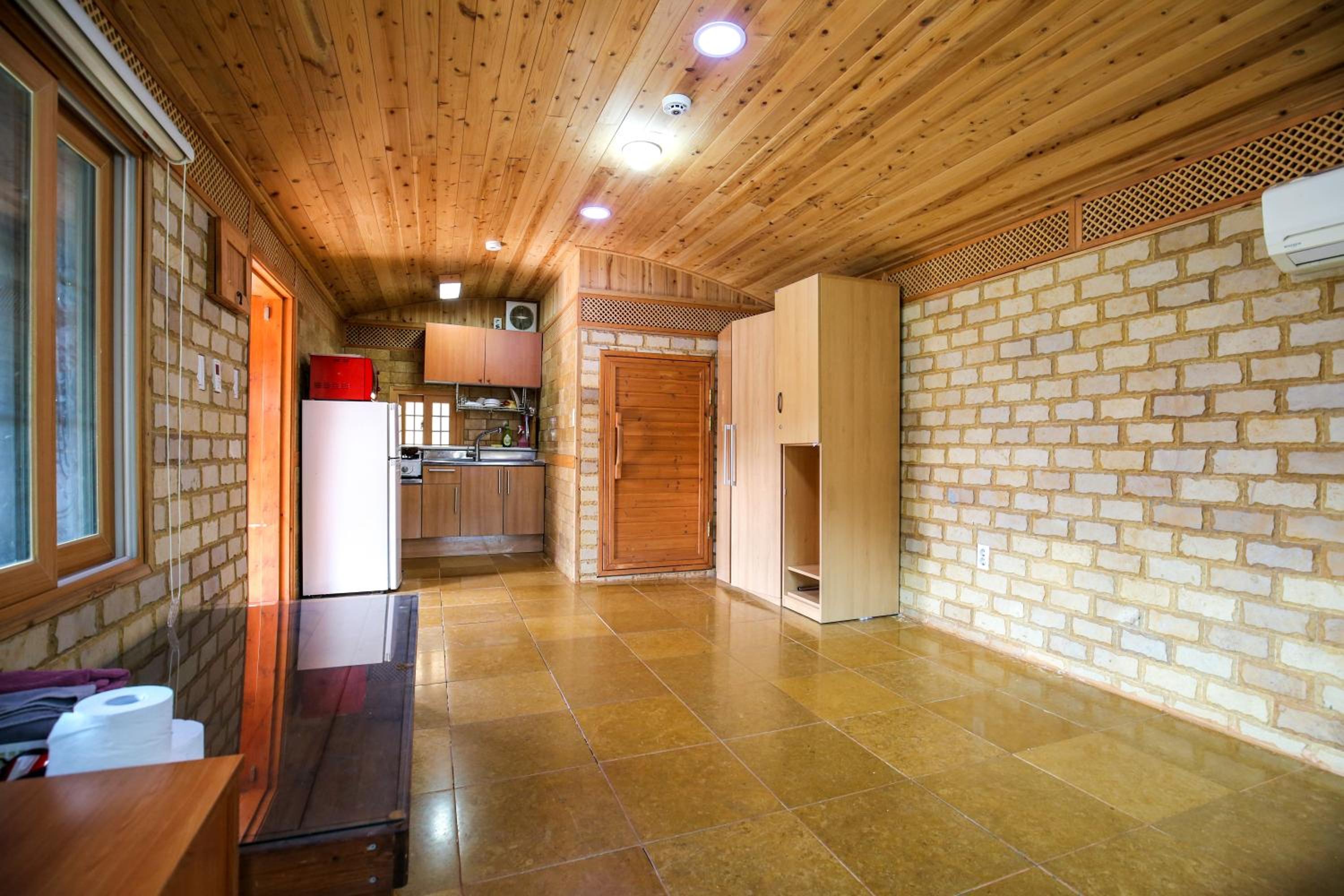 Quadruple Room - Photo 1