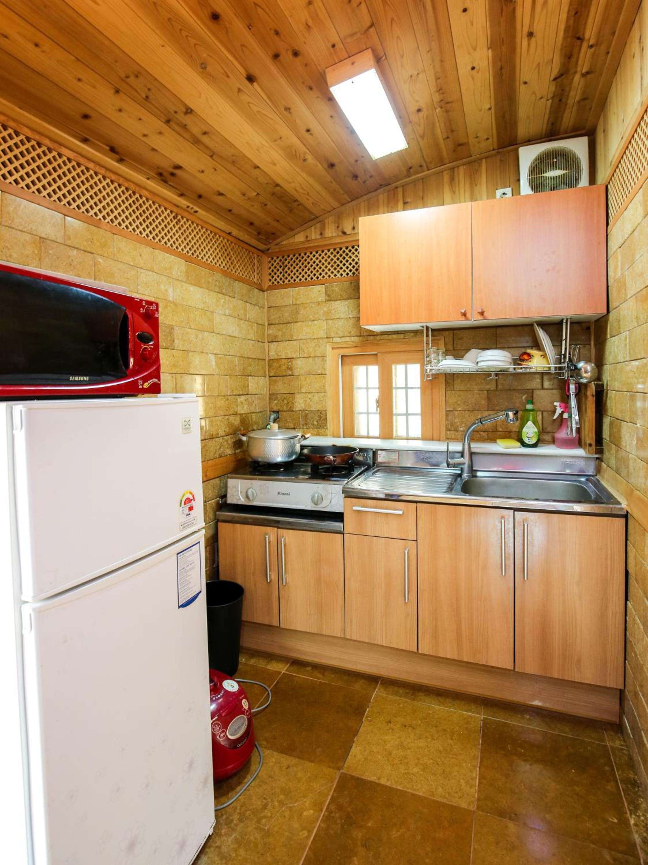 Quadruple Room - Photo 5