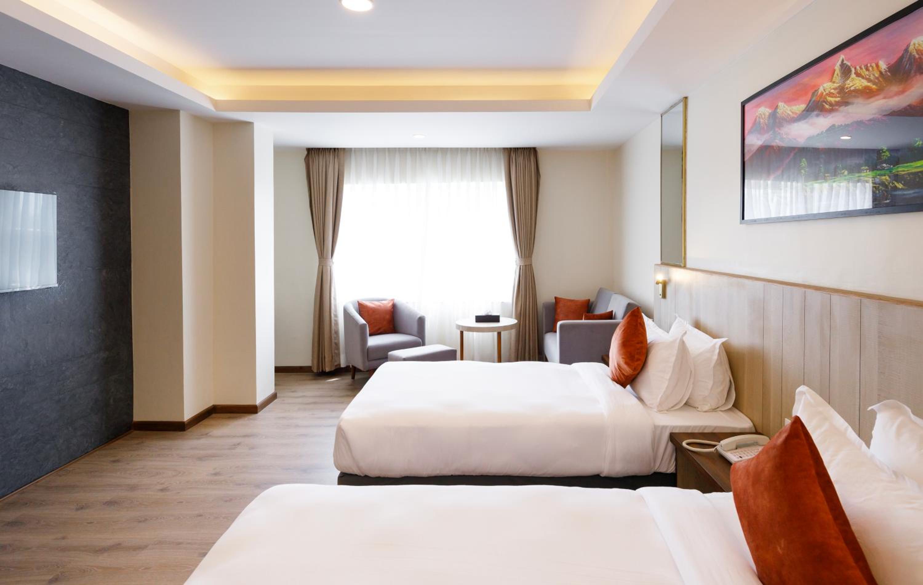 Business Suite Twin - Photo 6