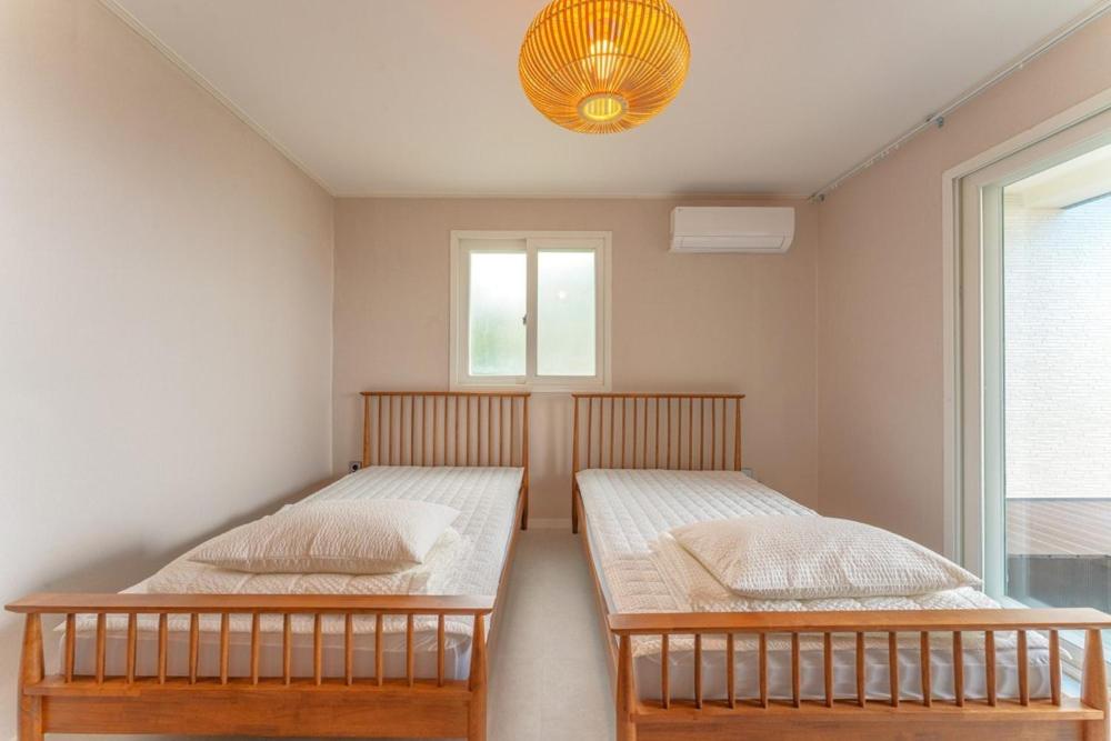 Double or Twin Room with Sea View photo 1