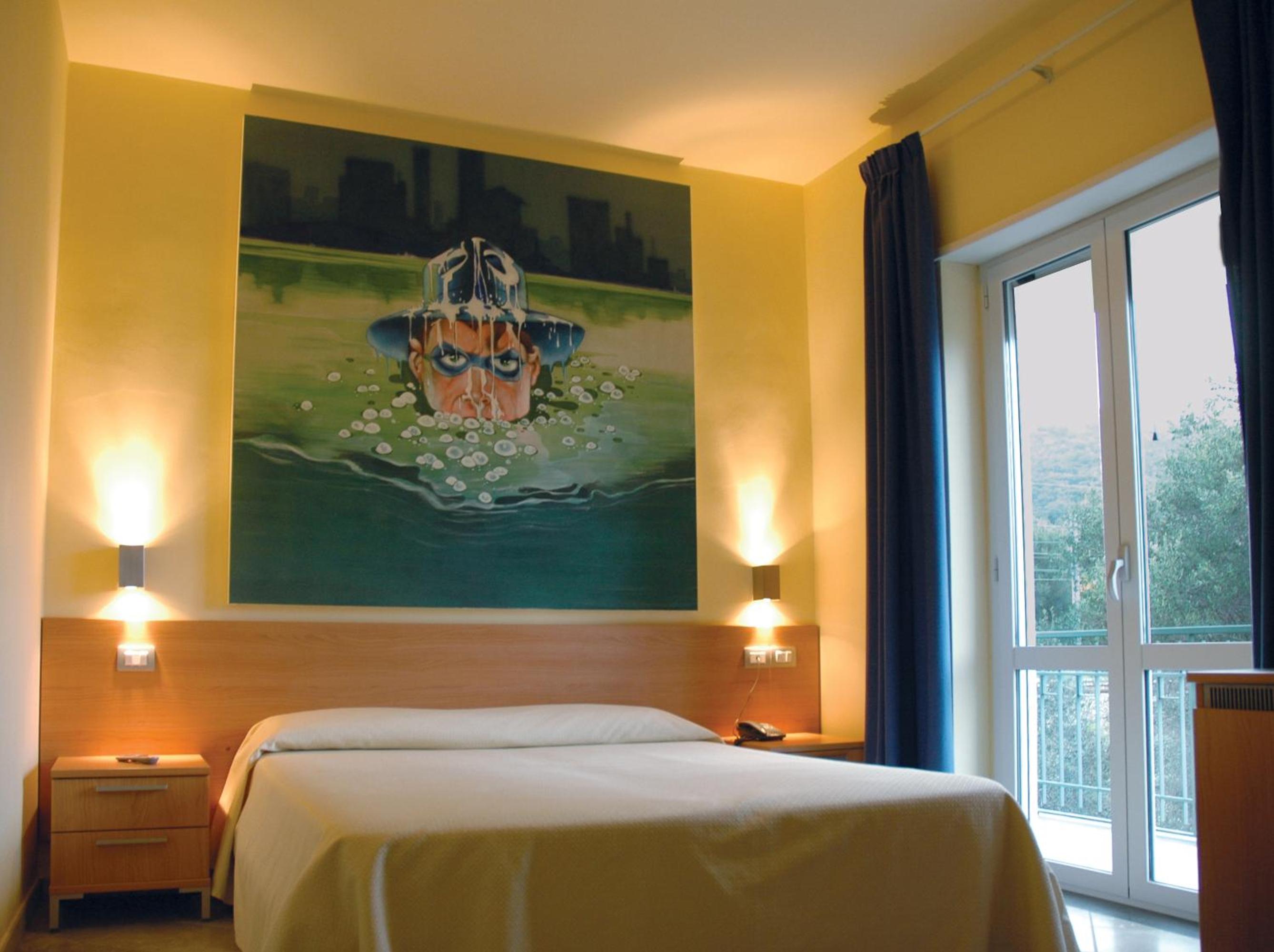 Single Room photo 2